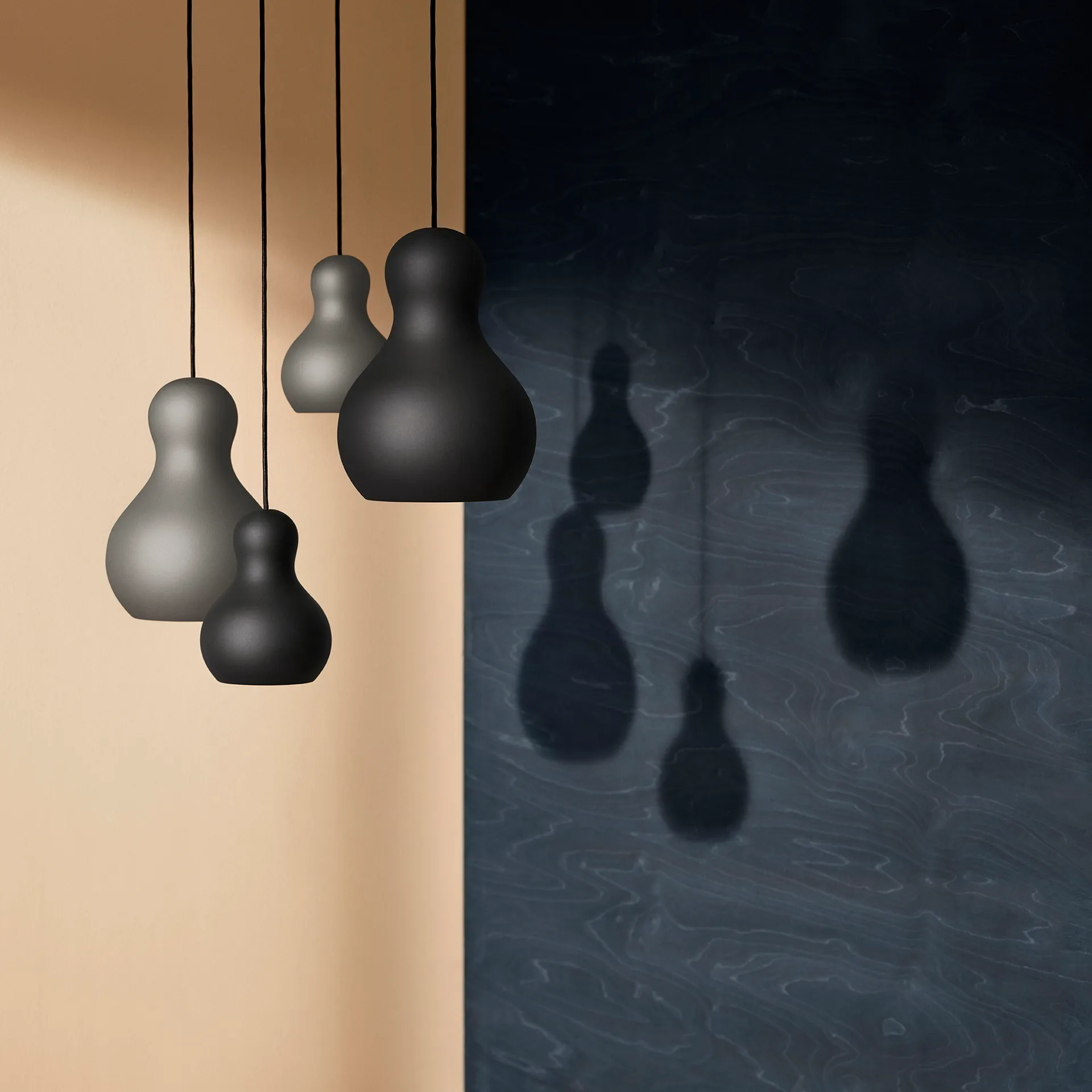 Candeeiro suspenso mate Calabash P2, grey meteor Fritz Hansen