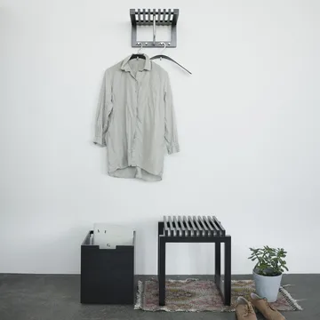 Cutter assento baixo - Carvalho lacado a preto - Fritz Hansen