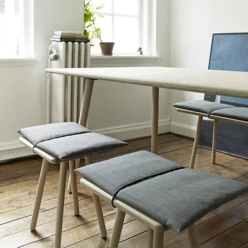 Georg assento baixo - Carvalho - Fritz Hansen