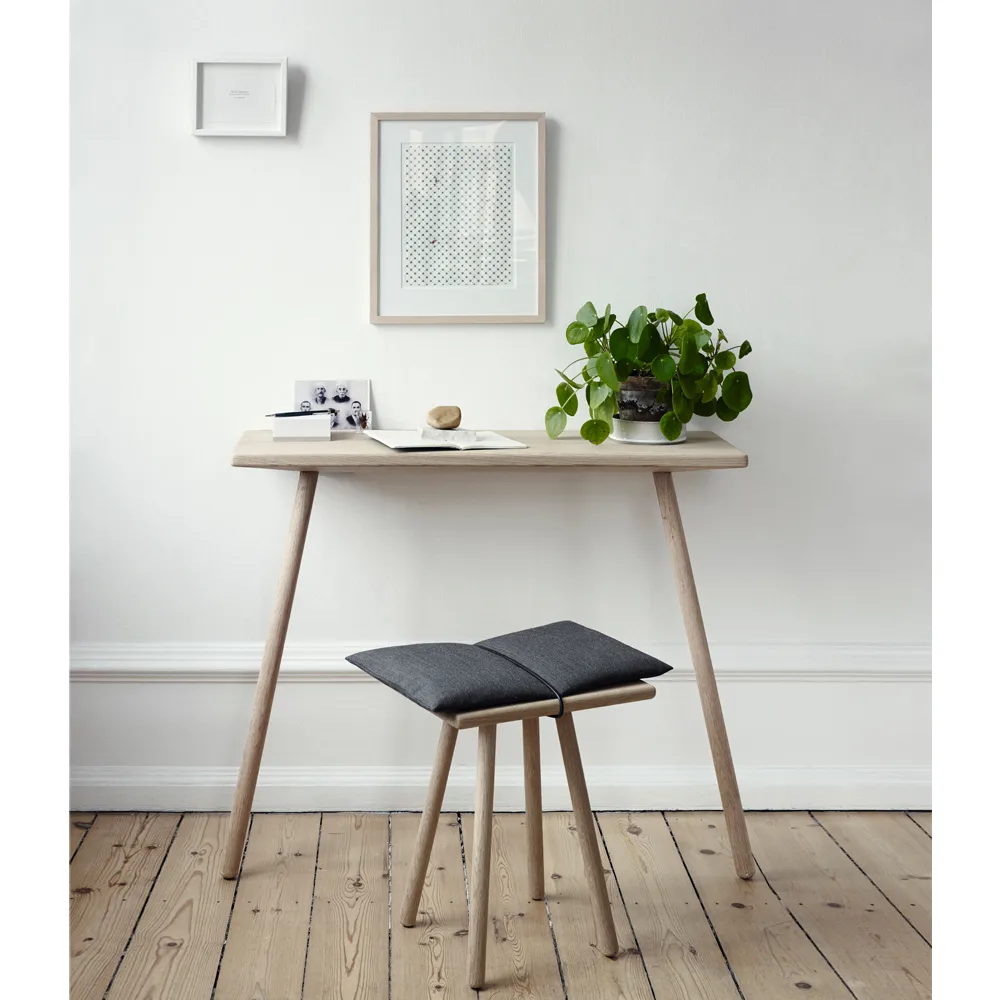 Georg assento baixo, Linho, carvalho não tratado, incl. almofada em linho Fritz Hansen