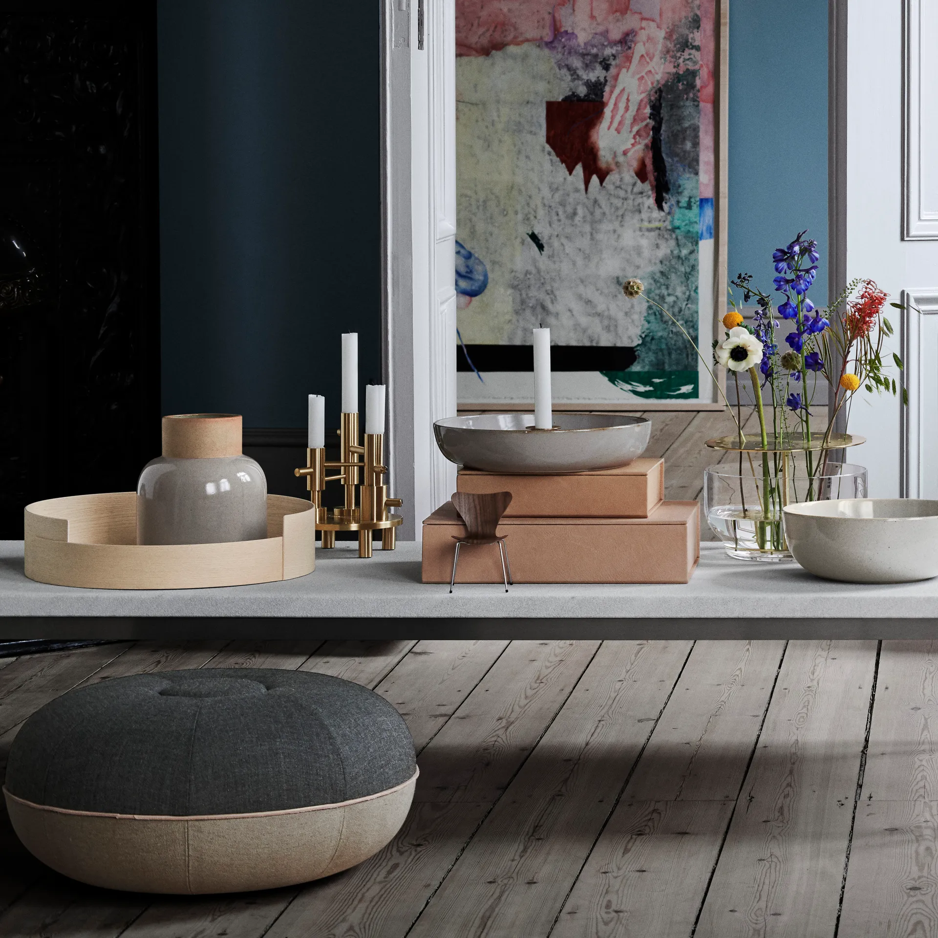 Pufe pequeno Pouf sit, Slate Fritz Hansen