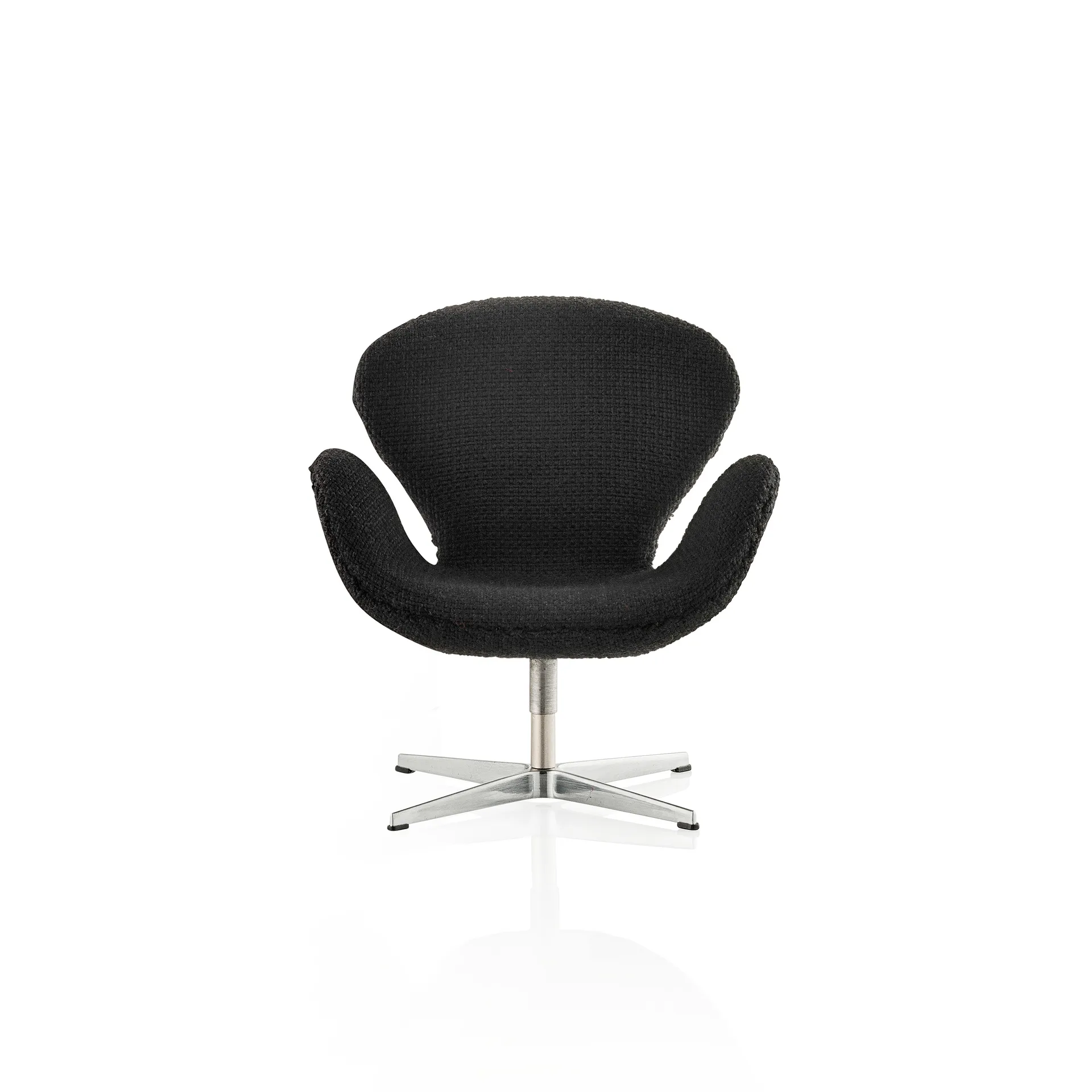 Svanen miniature, Preto Fritz Hansen