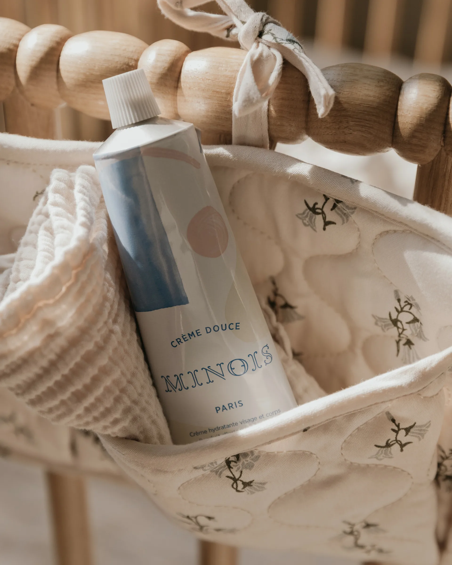 Bolso de cama acolchoado em cetim Bluebell, 18x43 cm Garbo&Friends