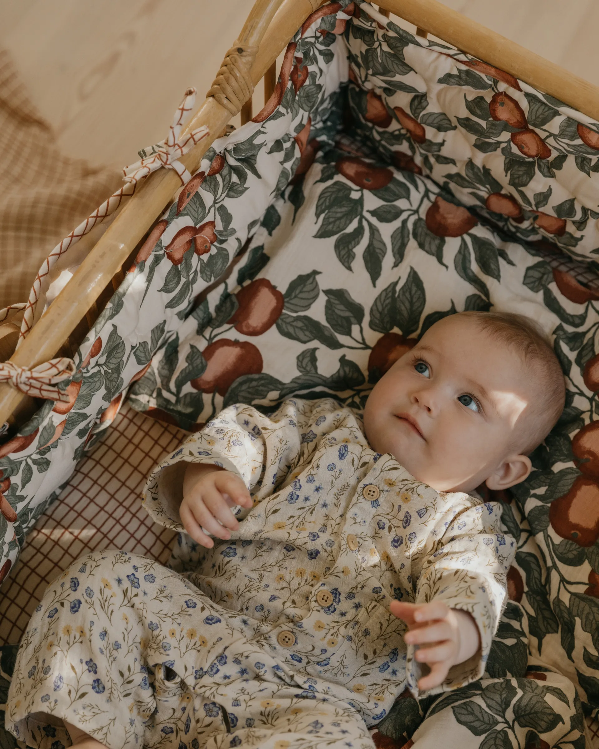 Protetor de berço Pomme Satin Quilted, 360x30x0,5 cm Garbo&Friends