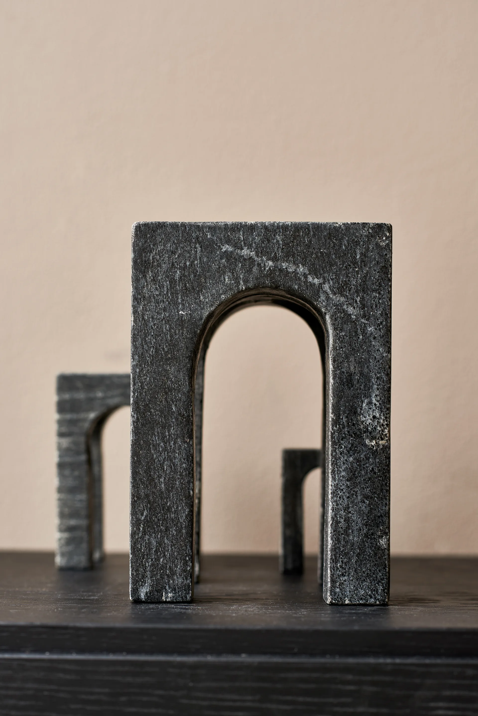 Apoio de livros Arkiv, 3 peças , Preto Gejst