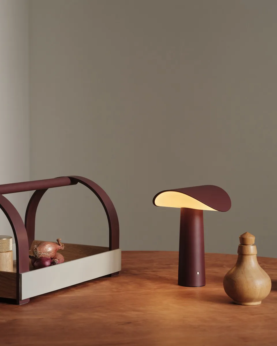 Lium candeeiro de mesa portátil 22,5 cm, Bordô Gejst