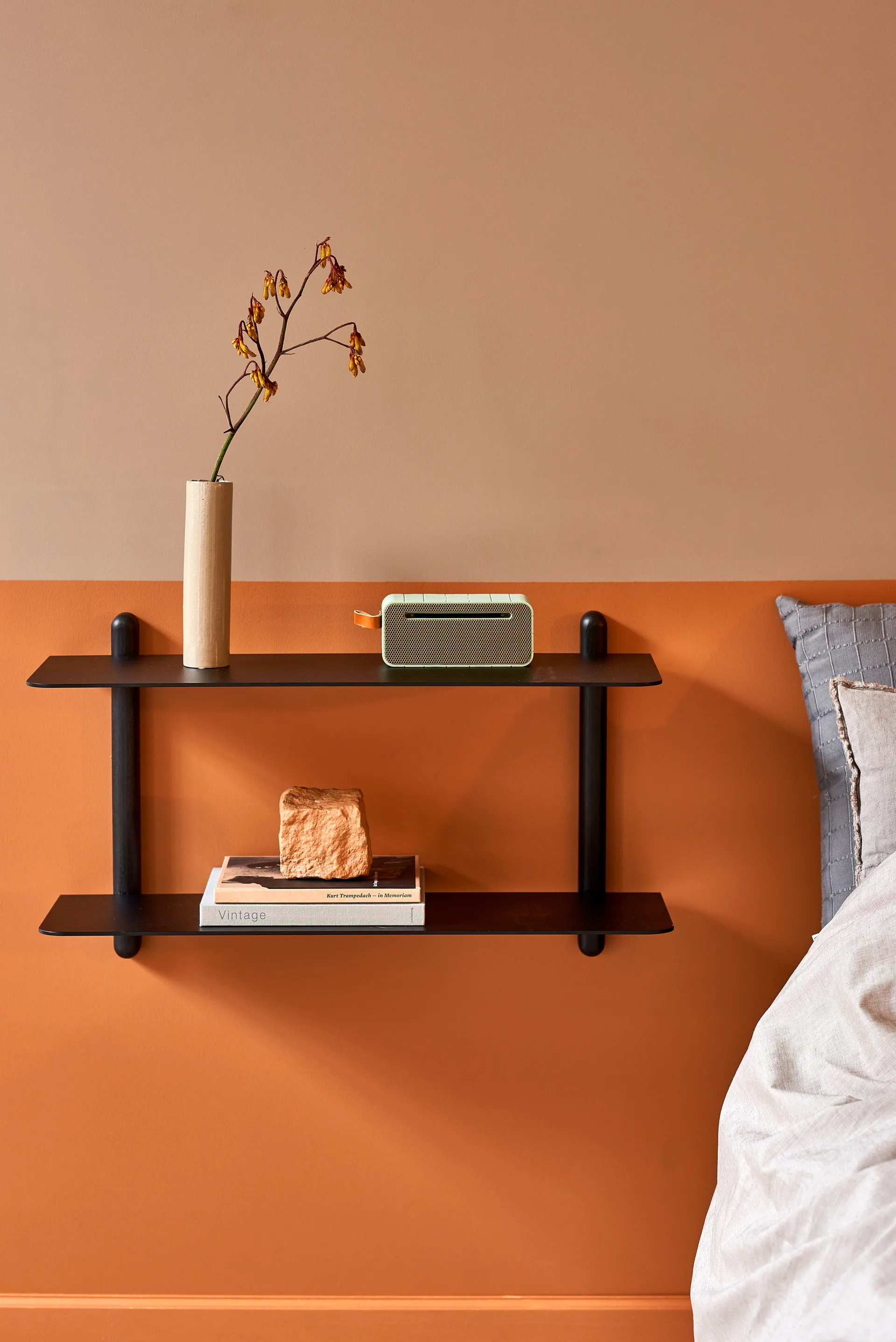 Prateleira grande Nivo F , Freixo manchada preta Gejst