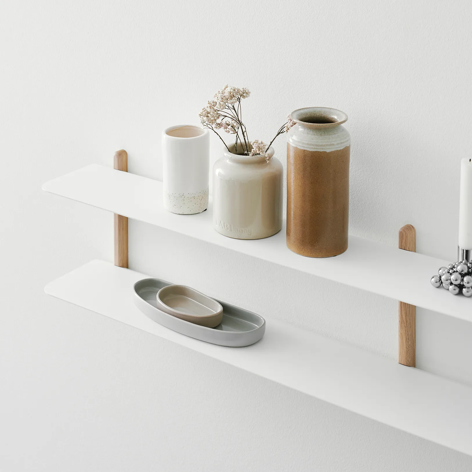 Prateleira Nivo C, carvalho claro-branco Gejst