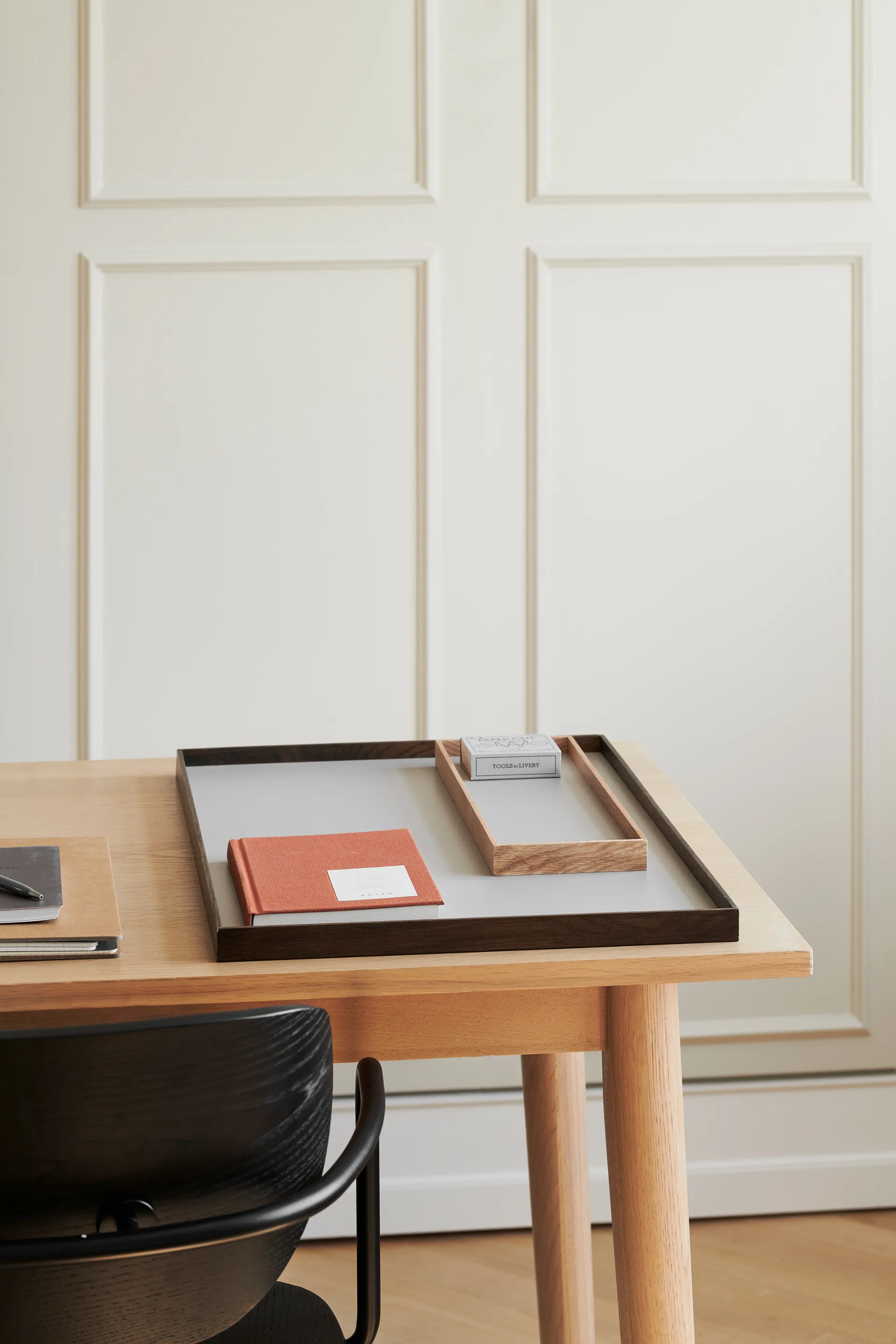 Tabuleiro Frame grande 35,5x50,6 cm, Carvalho fumado-cinzento  Gejst