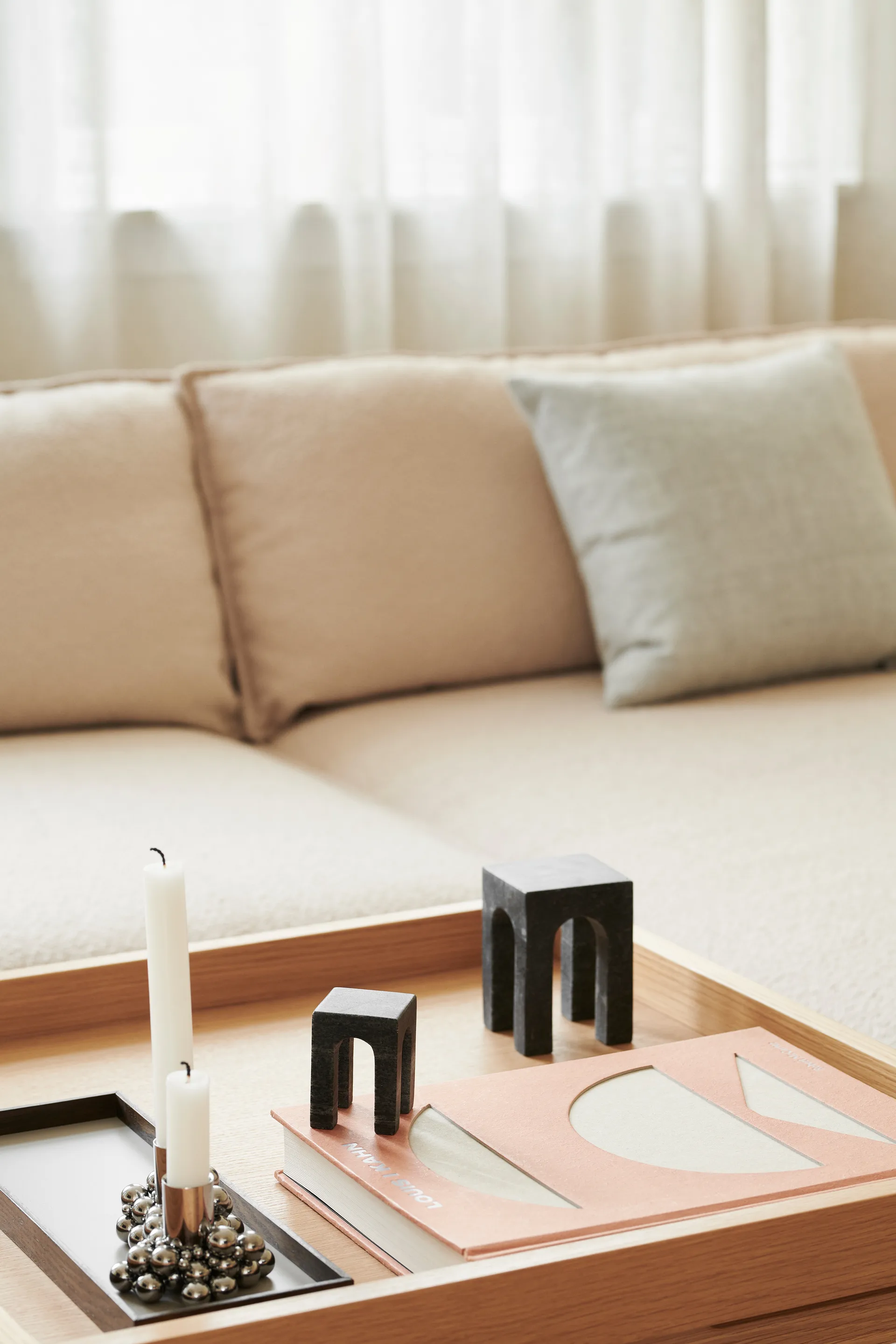 Tabuleiro Frame pequeno 11x32,4 cm, Carvalho fumado-cinzento  Gejst