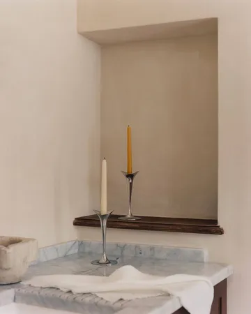 Bloom castiçais para velas cónicas - Aço inoxidável, pequeno, 2-unidades - Georg Jensen