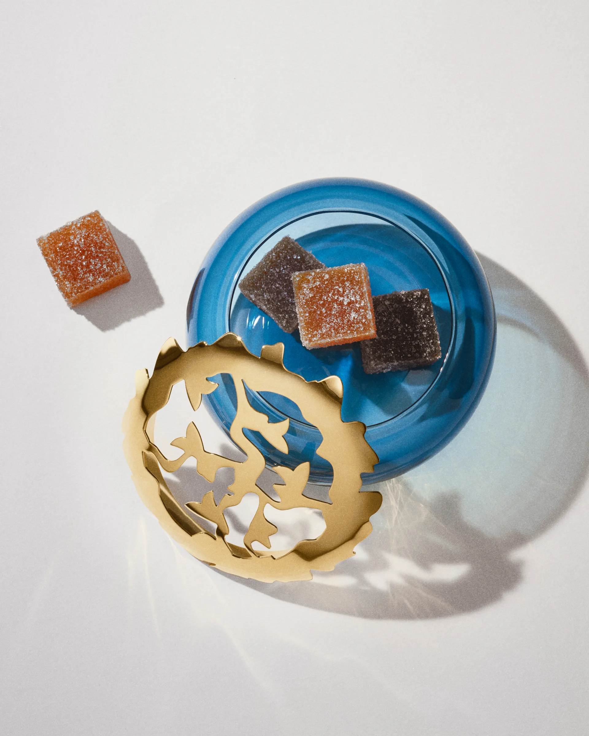 Caixa bomboneira Spring 2025 Ø10,6 cm, Azul-dourado Georg Jensen