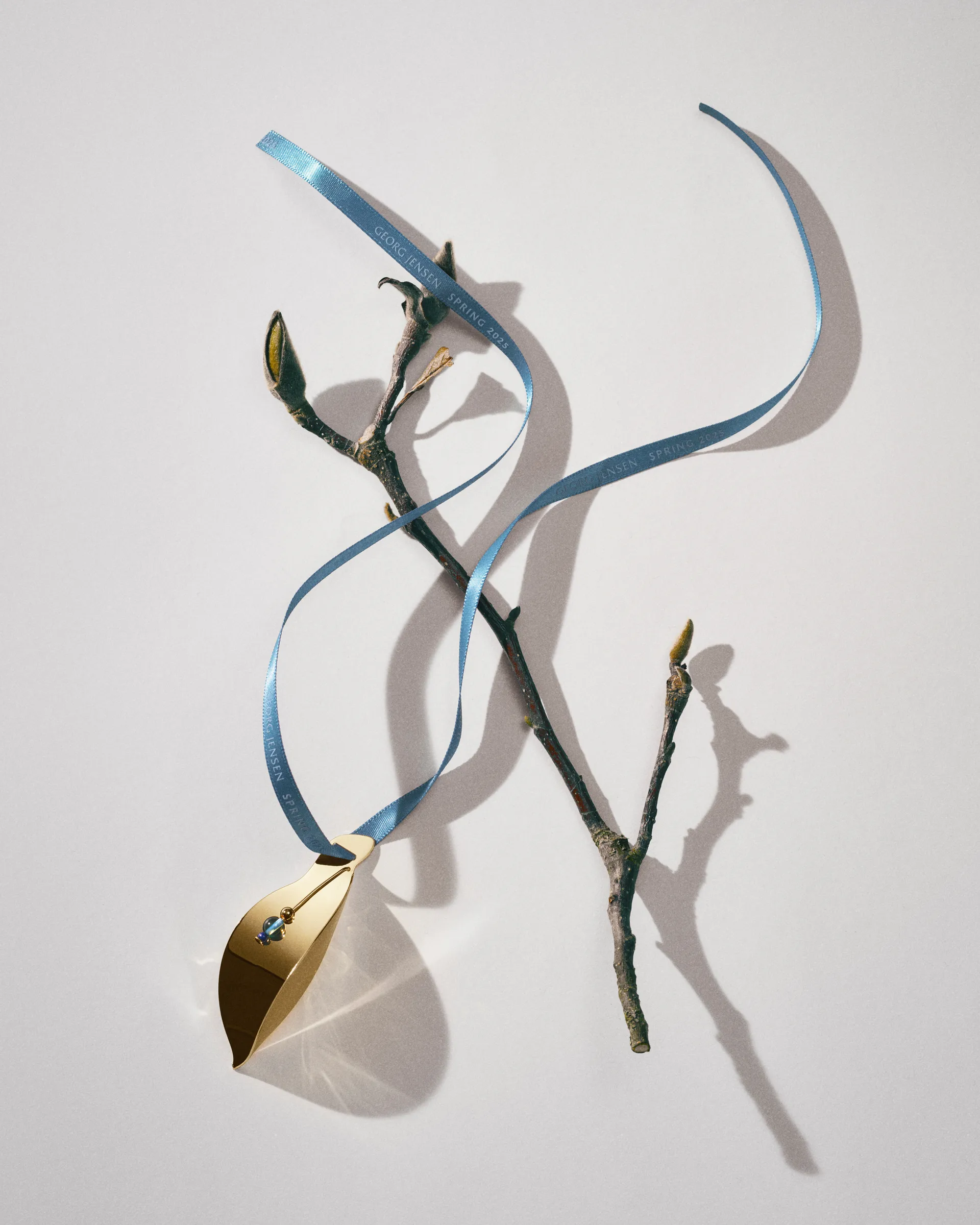 Enfeite de Páscoa ovo Spring 2025, Aço inoxidável banhado a ouro Georg Jensen