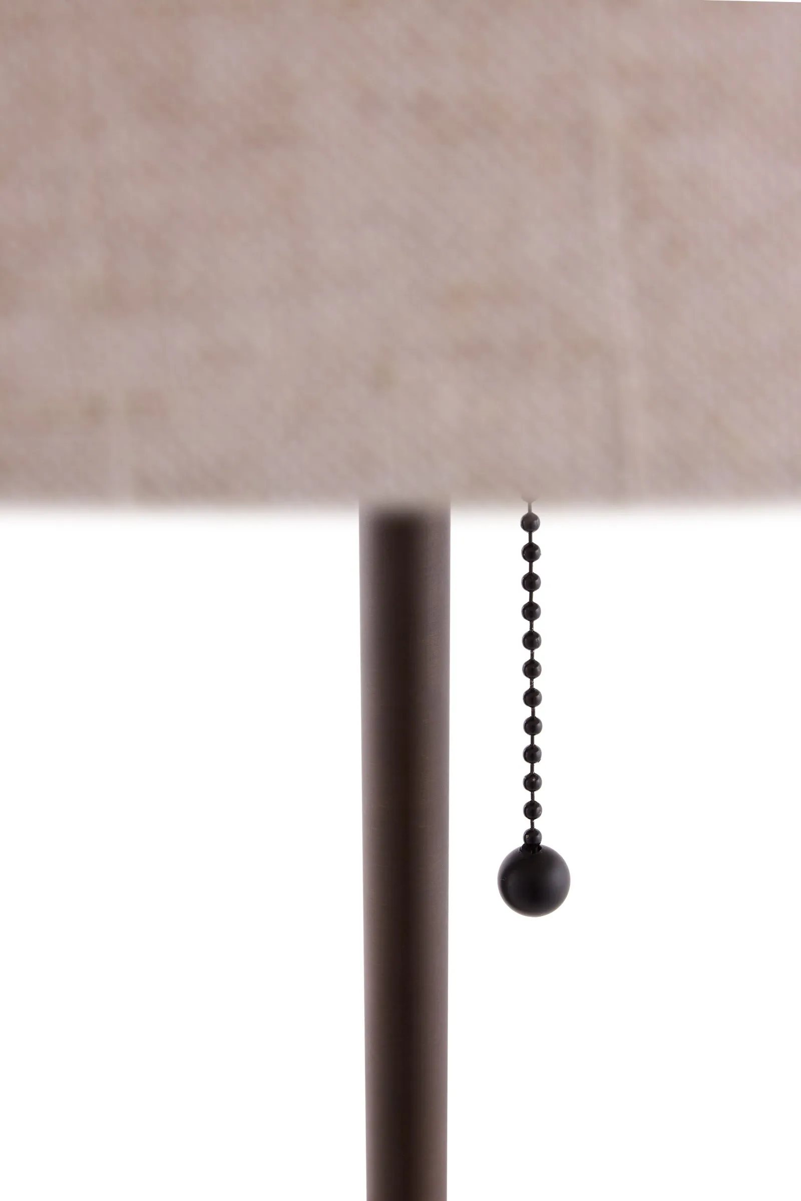 Bosco candeeiro de chão, Carvalho envernizado castanho Globen Lighting