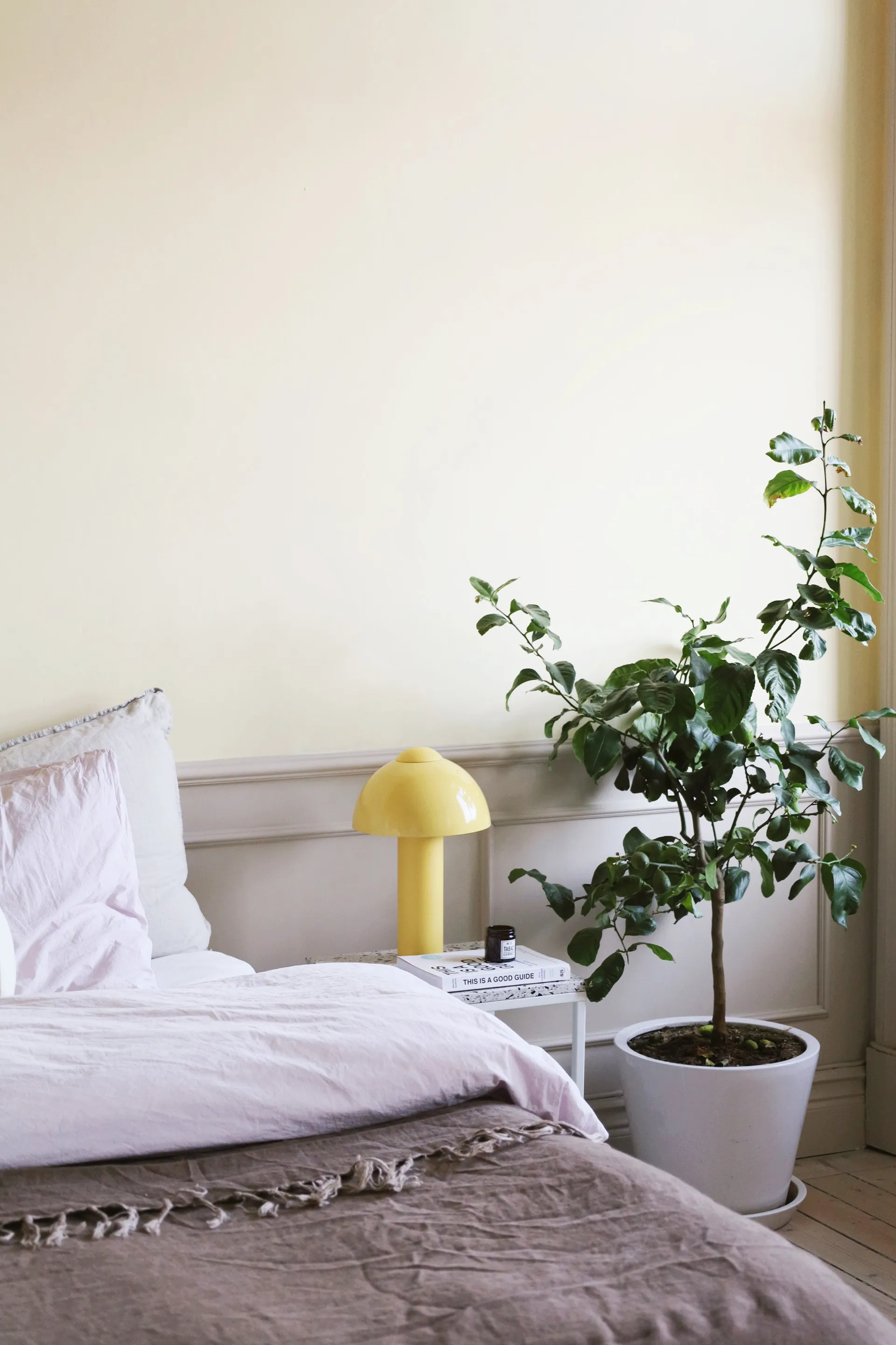 Buddy 23 candeeiro de mesa 36 cm, Amarelo Globen Lighting