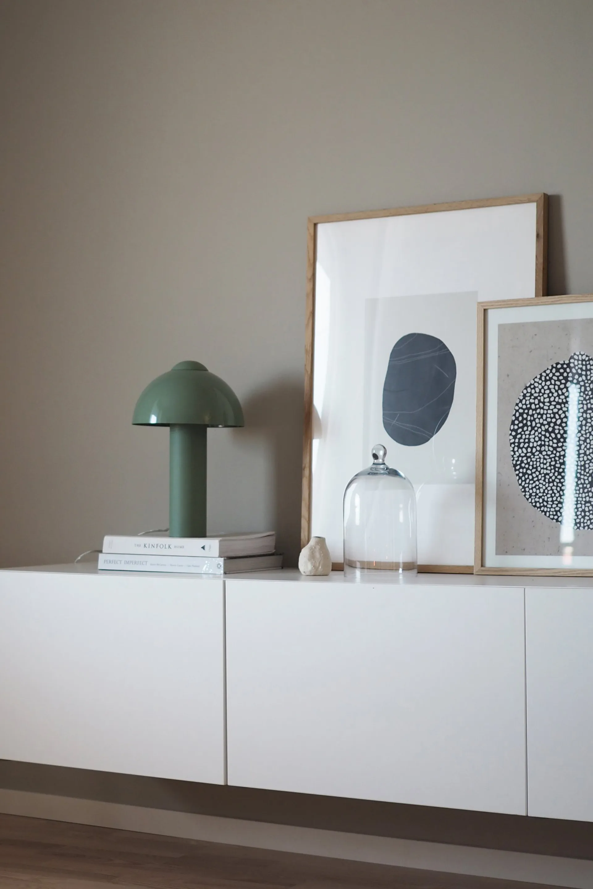 Buddy 23 candeeiro de mesa 36 cm, Verde Globen Lighting