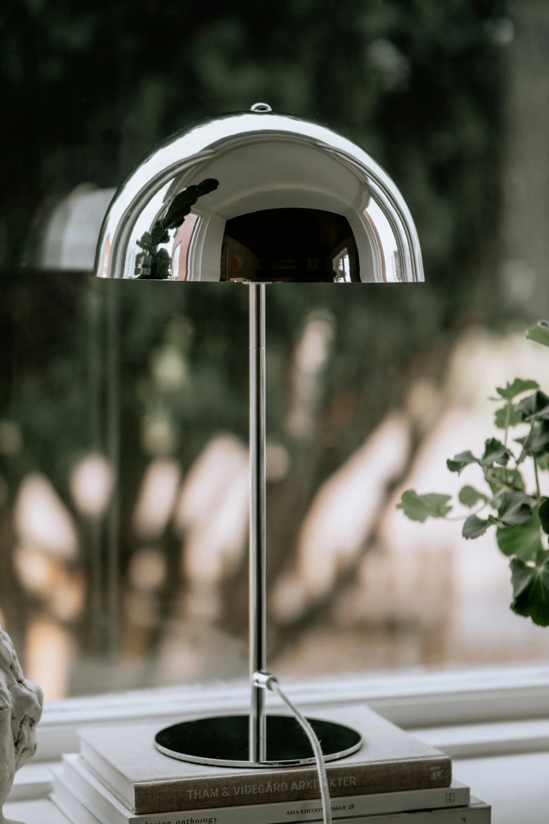 Candeeiro de mesa Icon, Cromo Globen Lighting