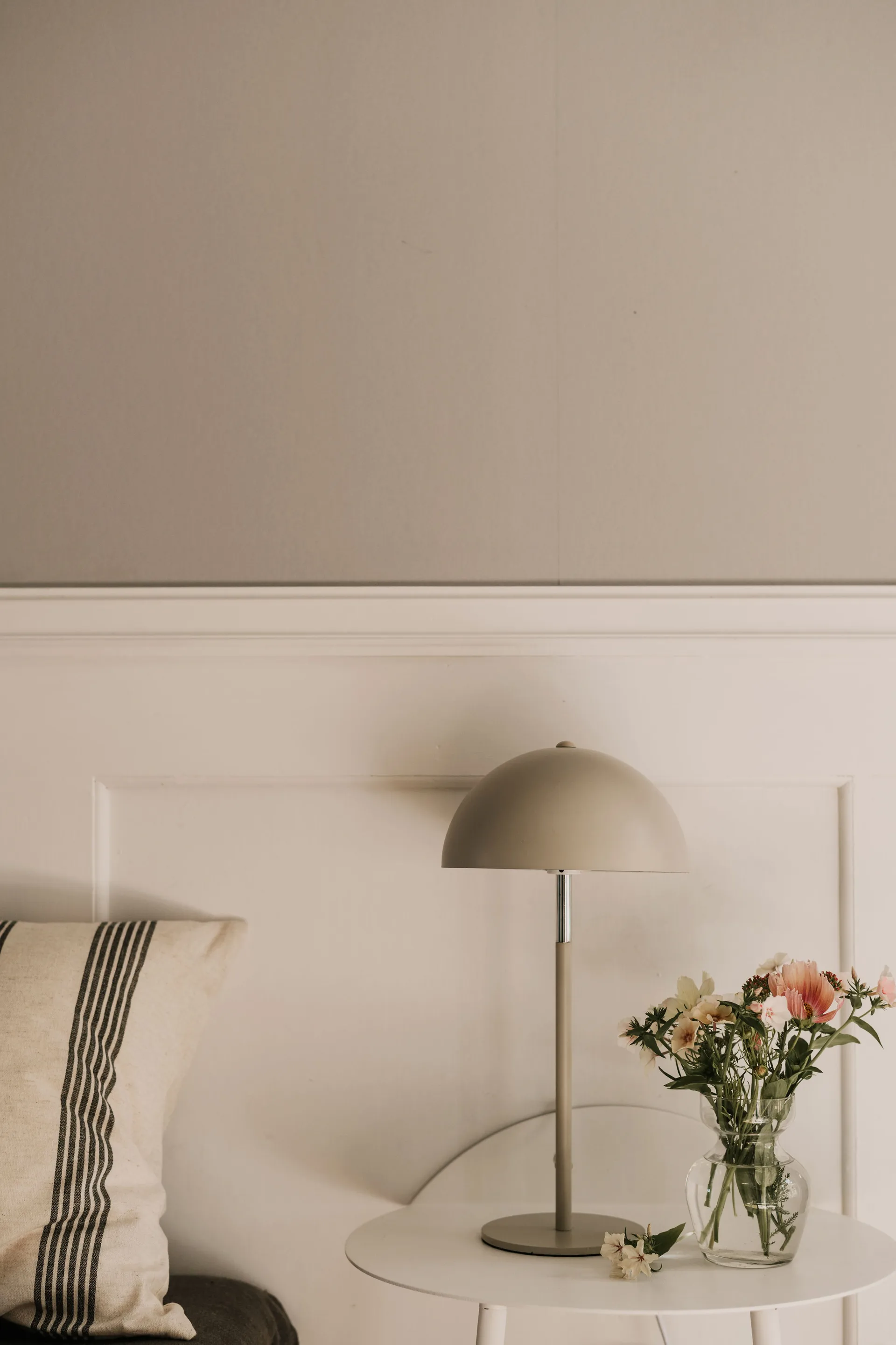 Candeeiro de mesa Icon,  Globen Lighting
