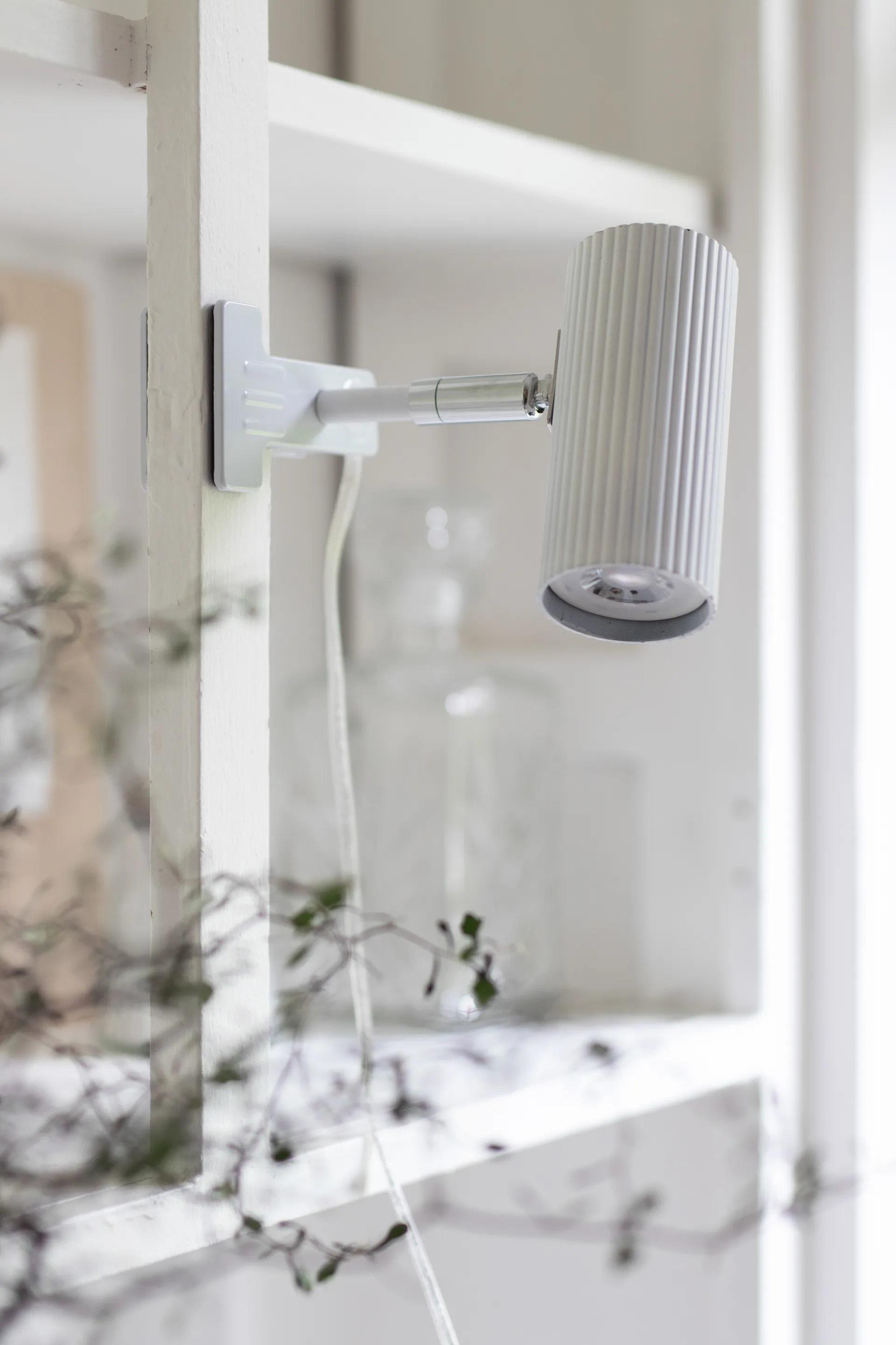 Candeeiro de mola Hubble, Branco Globen Lighting