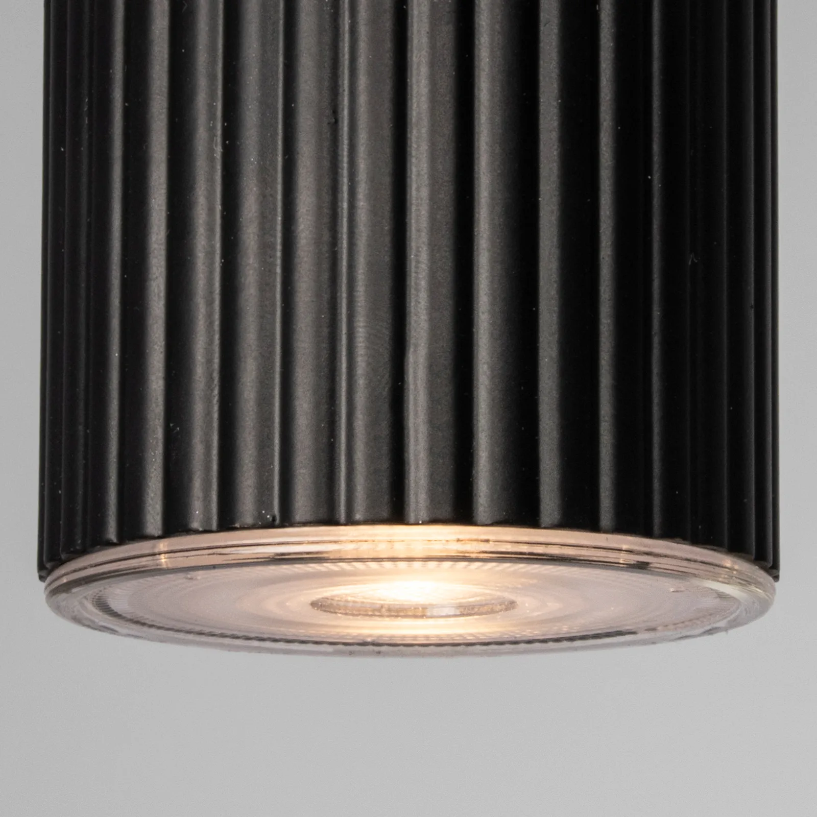 Candeeiro suspenso Hubble 38 cm, preto Globen Lighting