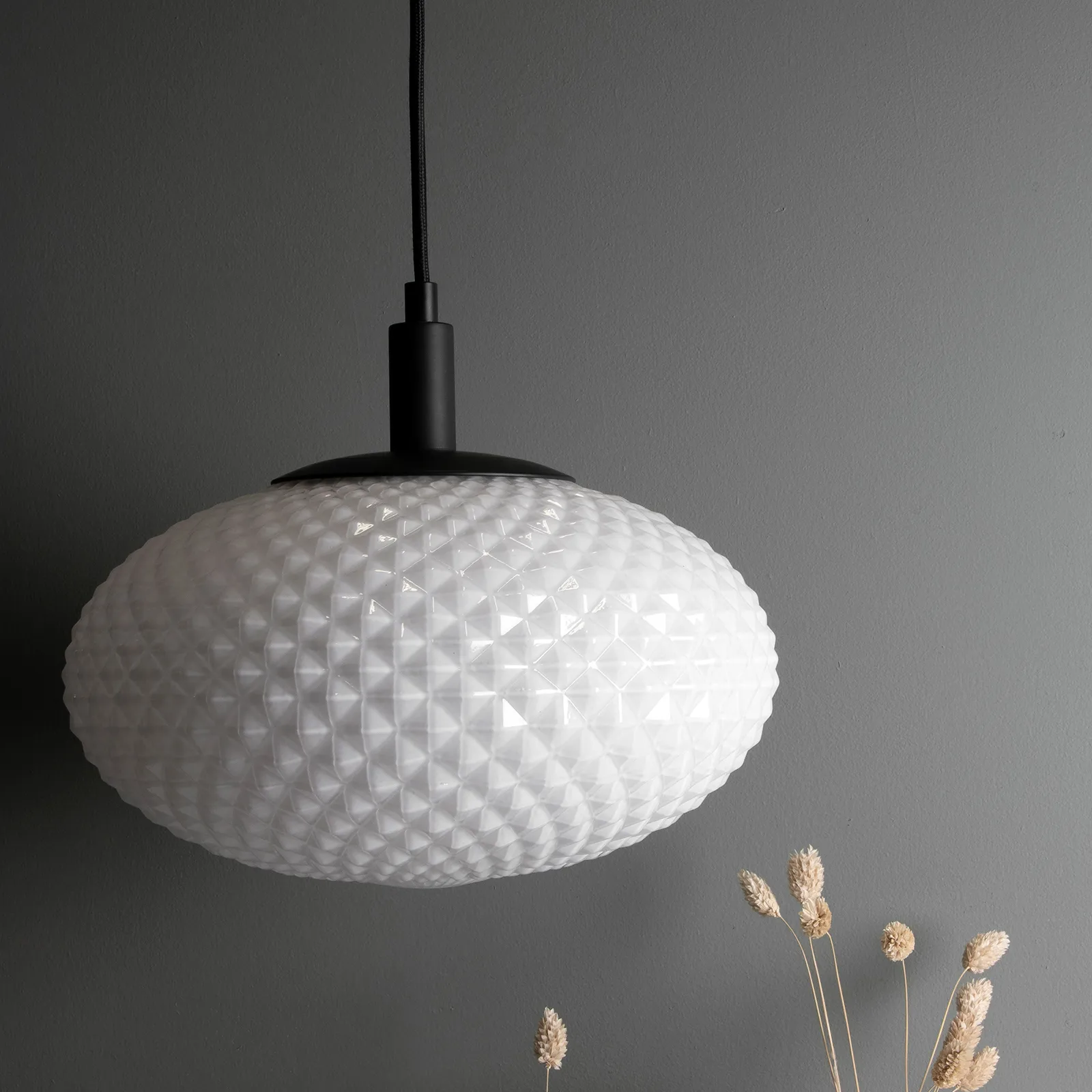 Candeeiro suspenso Jackson Ø28 cm, white-black Globen Lighting