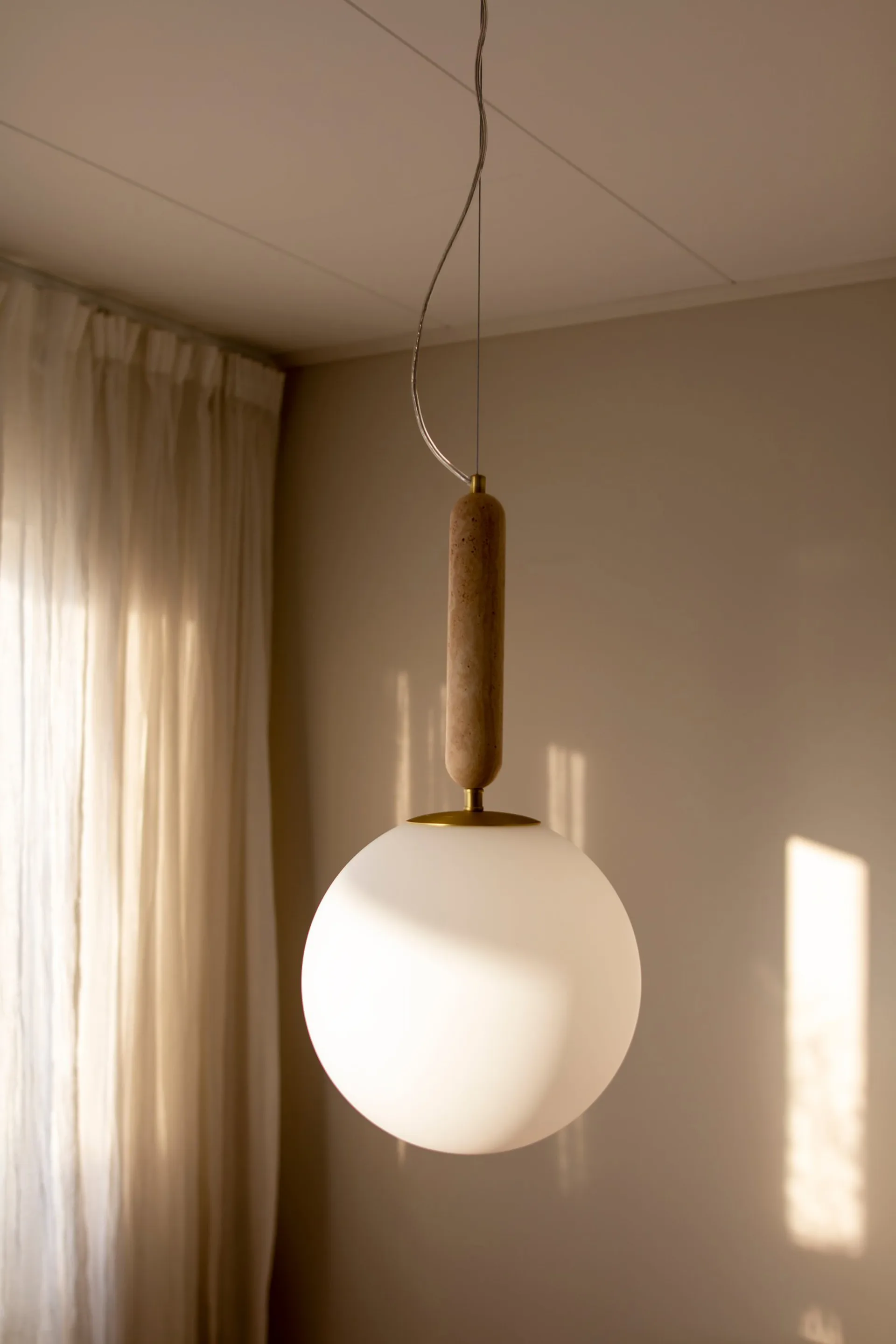 Candeeiro suspenso Torrano 30 cm, Travertina Globen Lighting