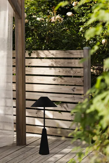 Cannes candeeiro de chão portátil - Preto - Globen Lighting