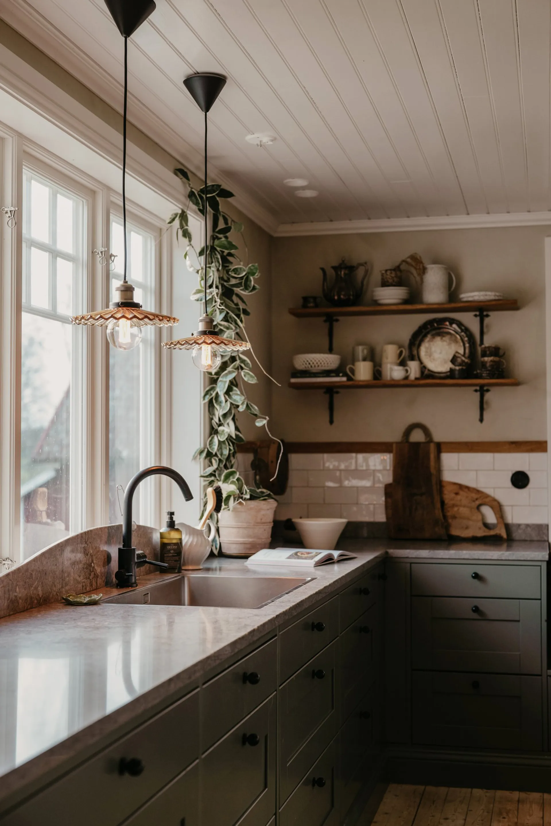 Cobbler candeeiro suspenso Ø25 cm, Marrom Globen Lighting