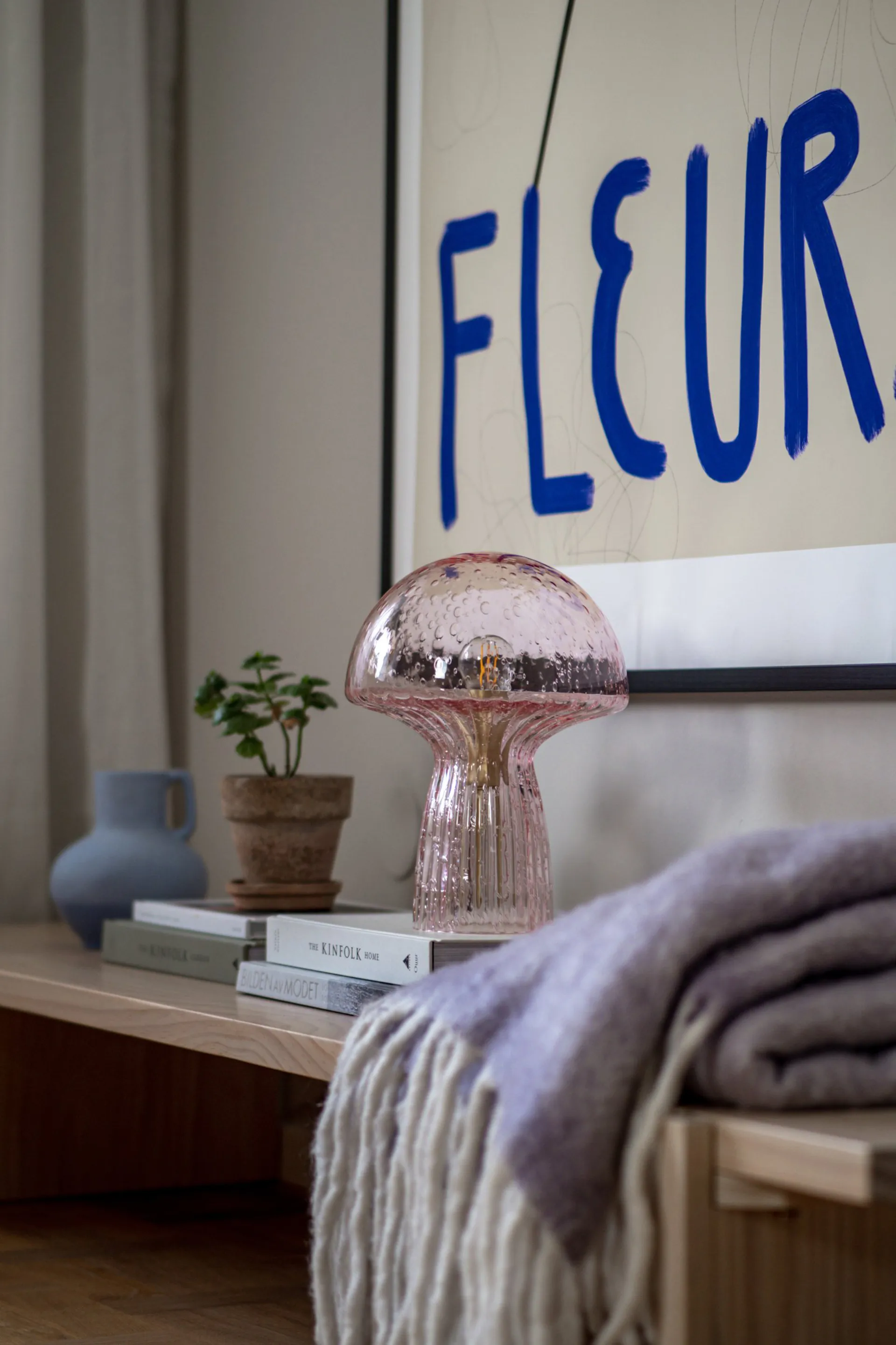 Fungo candeeiro de mesa edição limitada rosa, 30 cm Globen Lighting