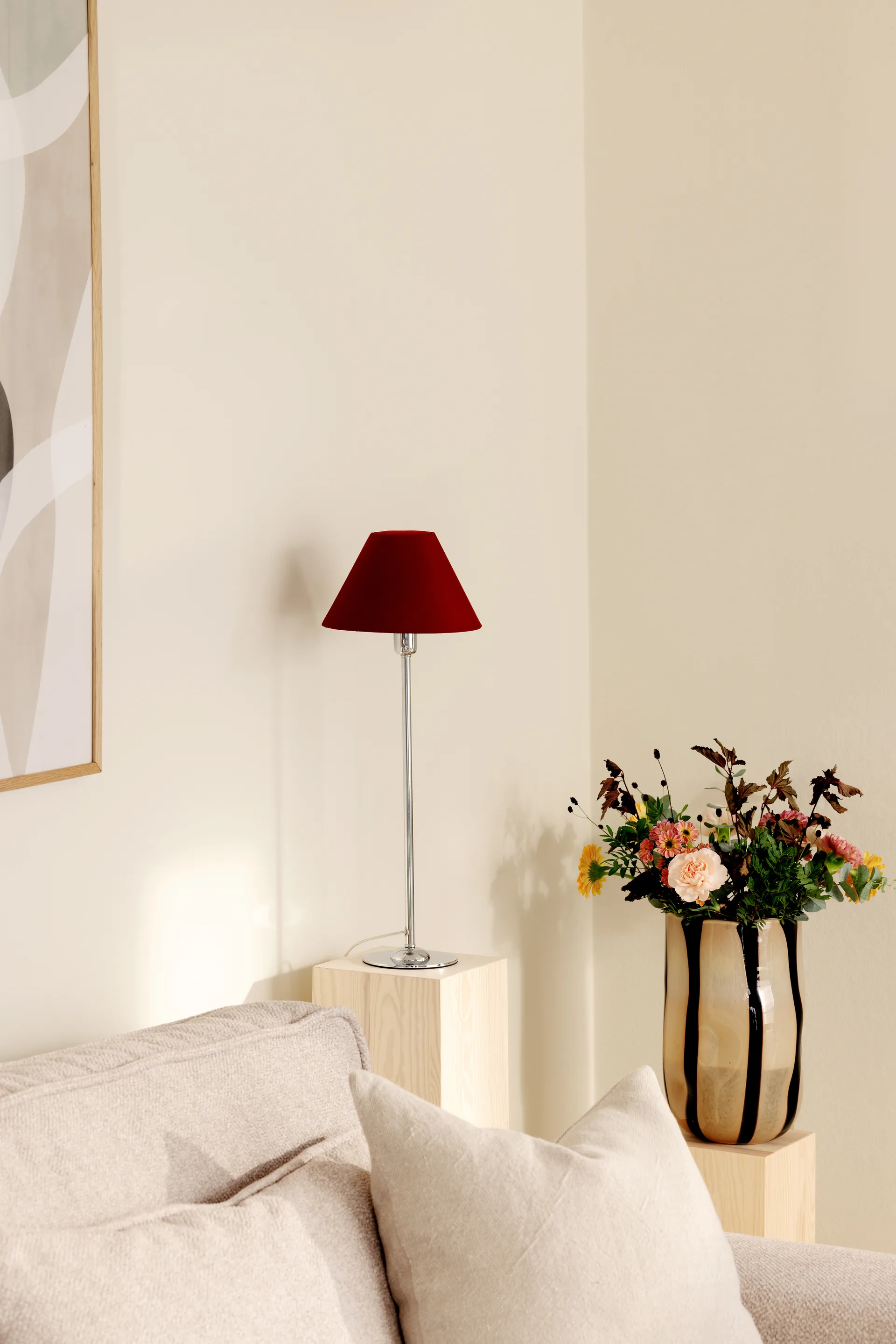 Iris 20 abajur, Bordô Globen Lighting