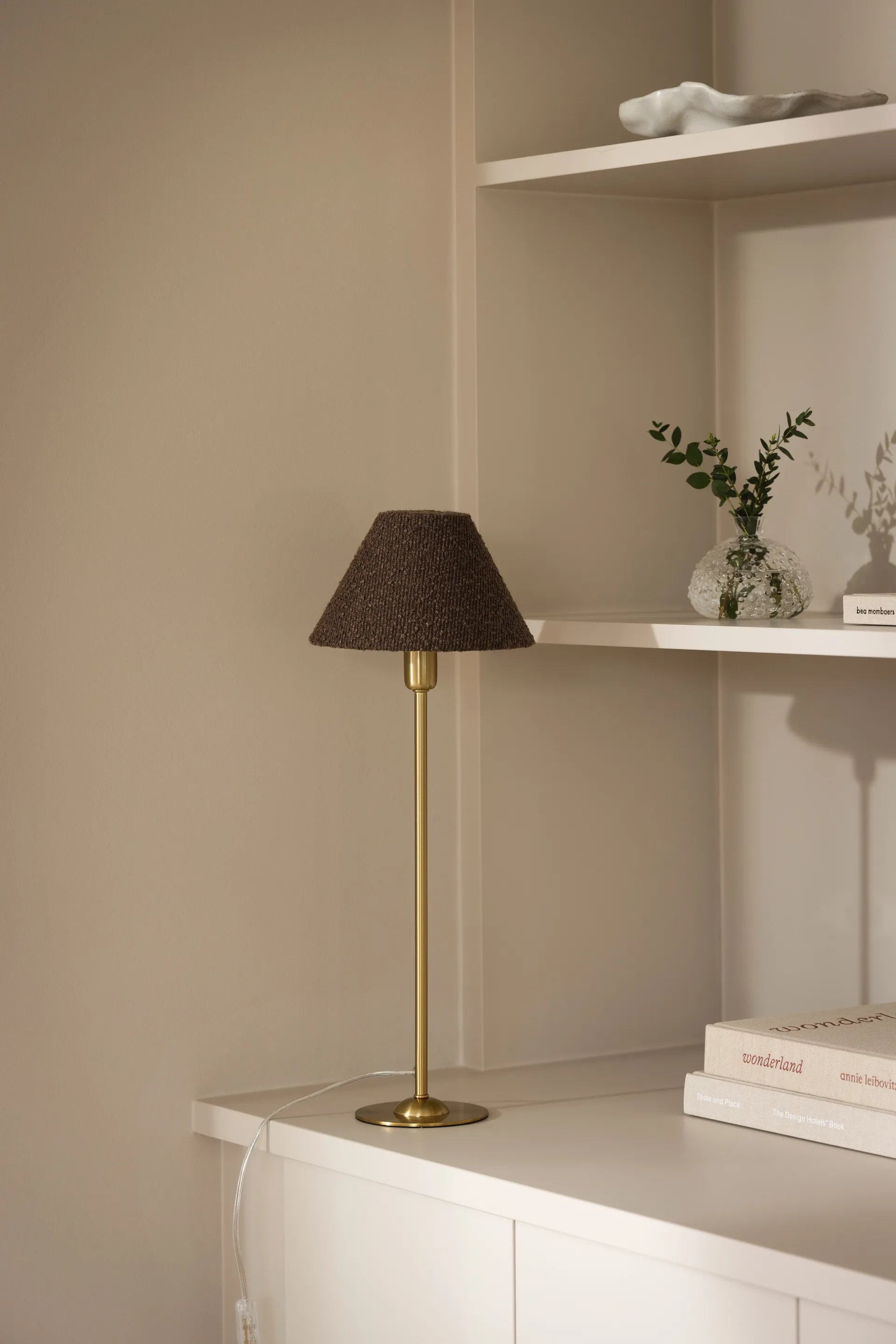 Iris 20 abajur, Bouclé mocha Globen Lighting