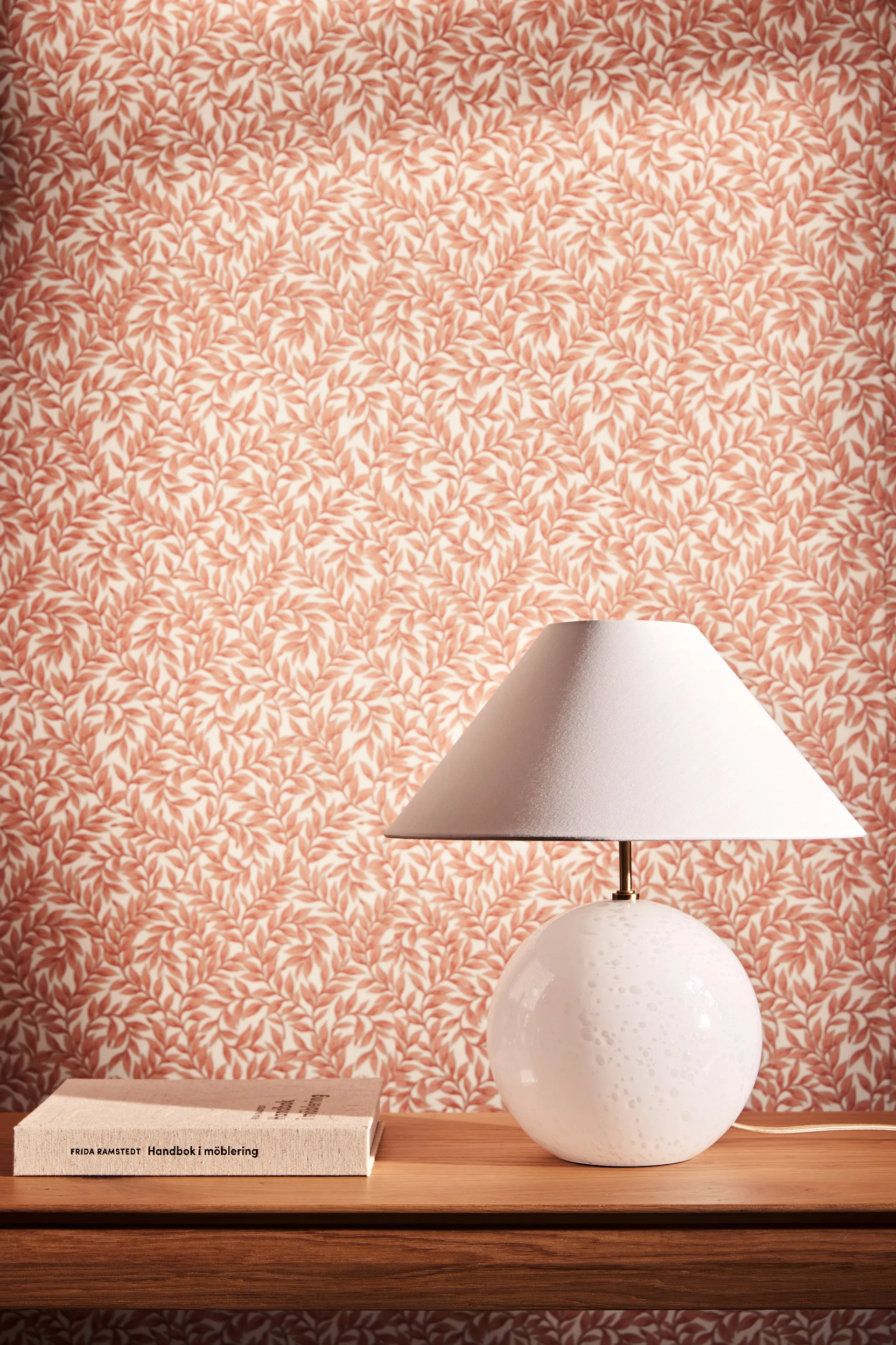 Iris 35 candeeiro de mesa 39 cm, Branco Globen Lighting