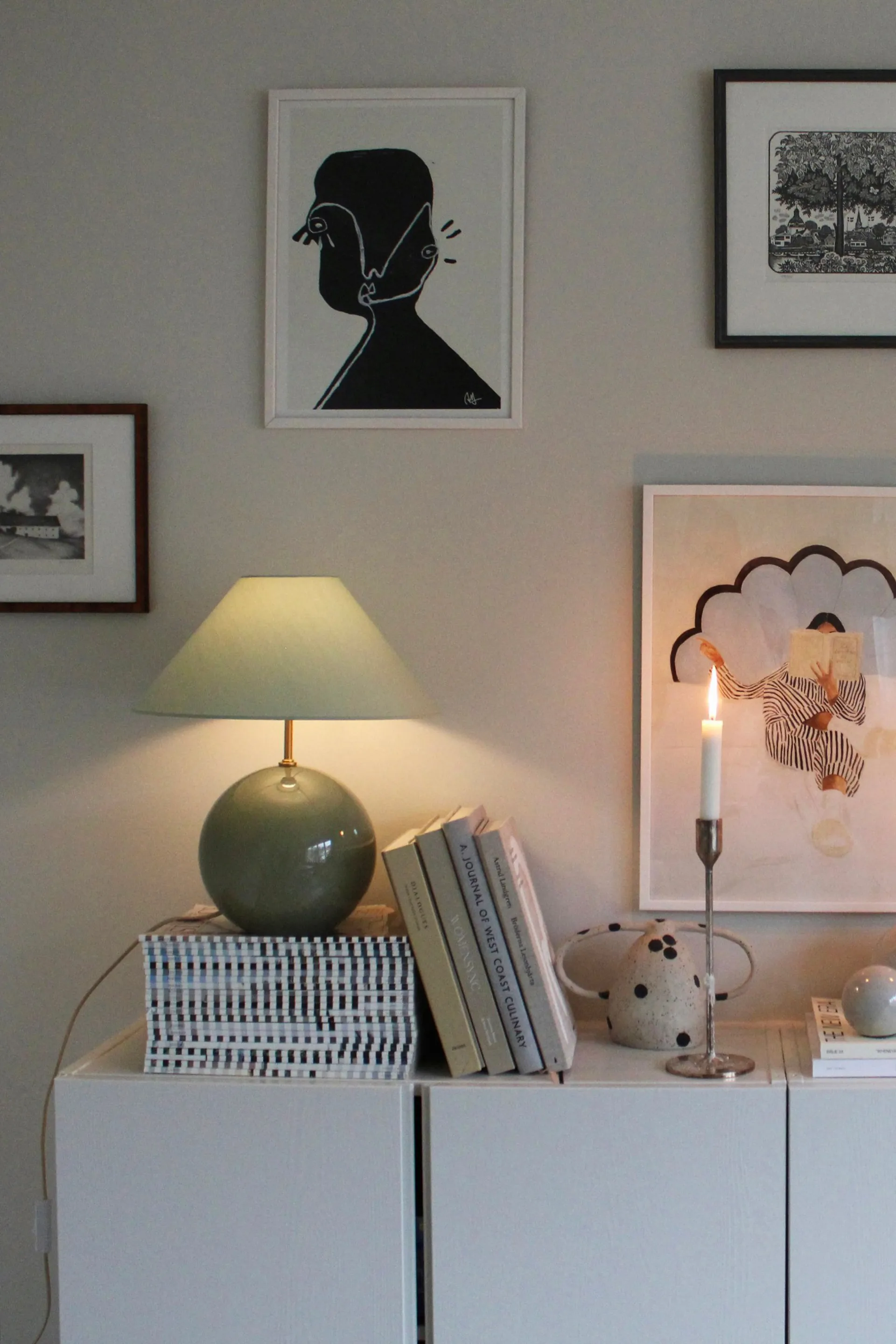 Iris 35 candeeiro de mesa 39 cm, Verde Globen Lighting