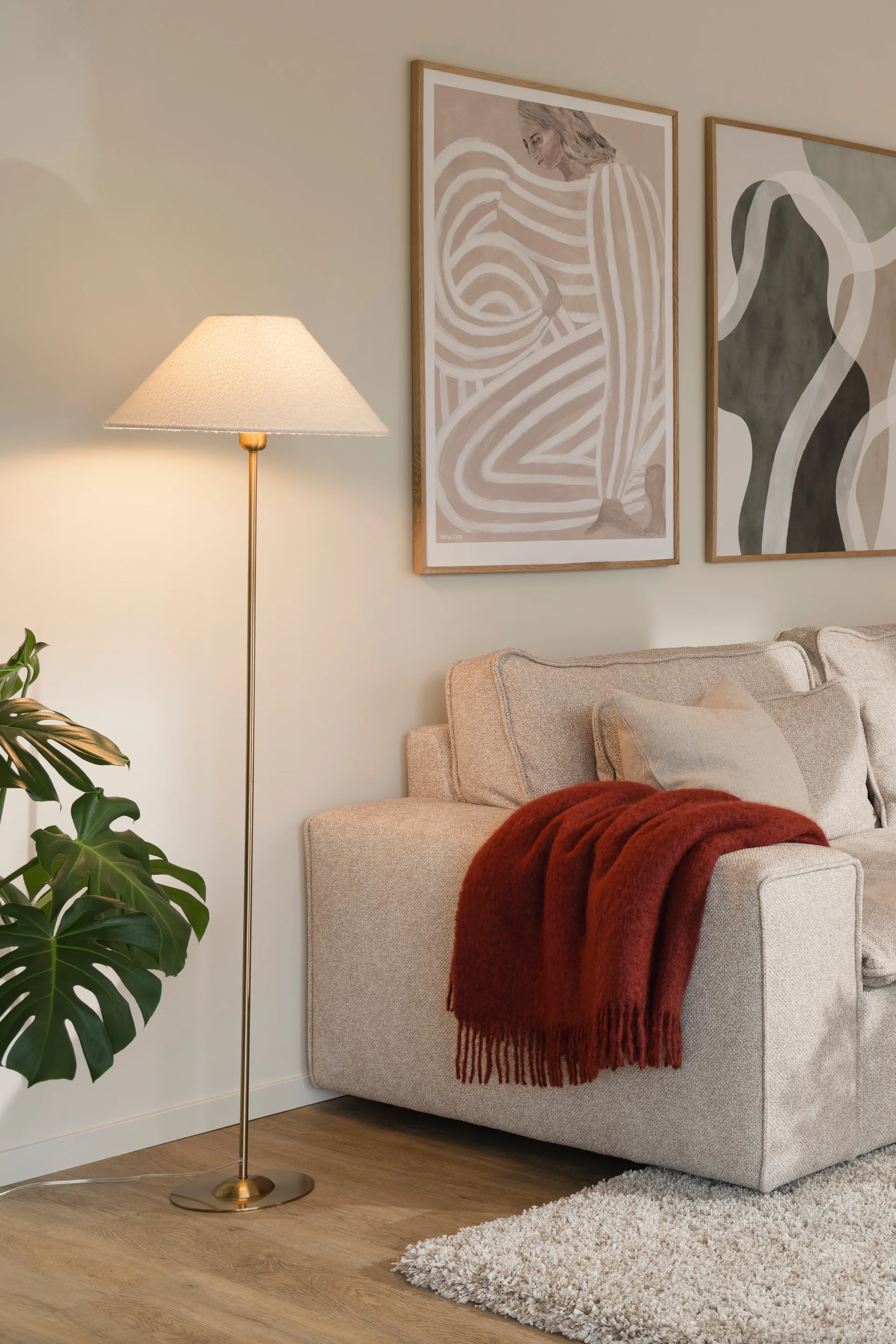 Iris 45 abajur, Bouclé branco Globen Lighting