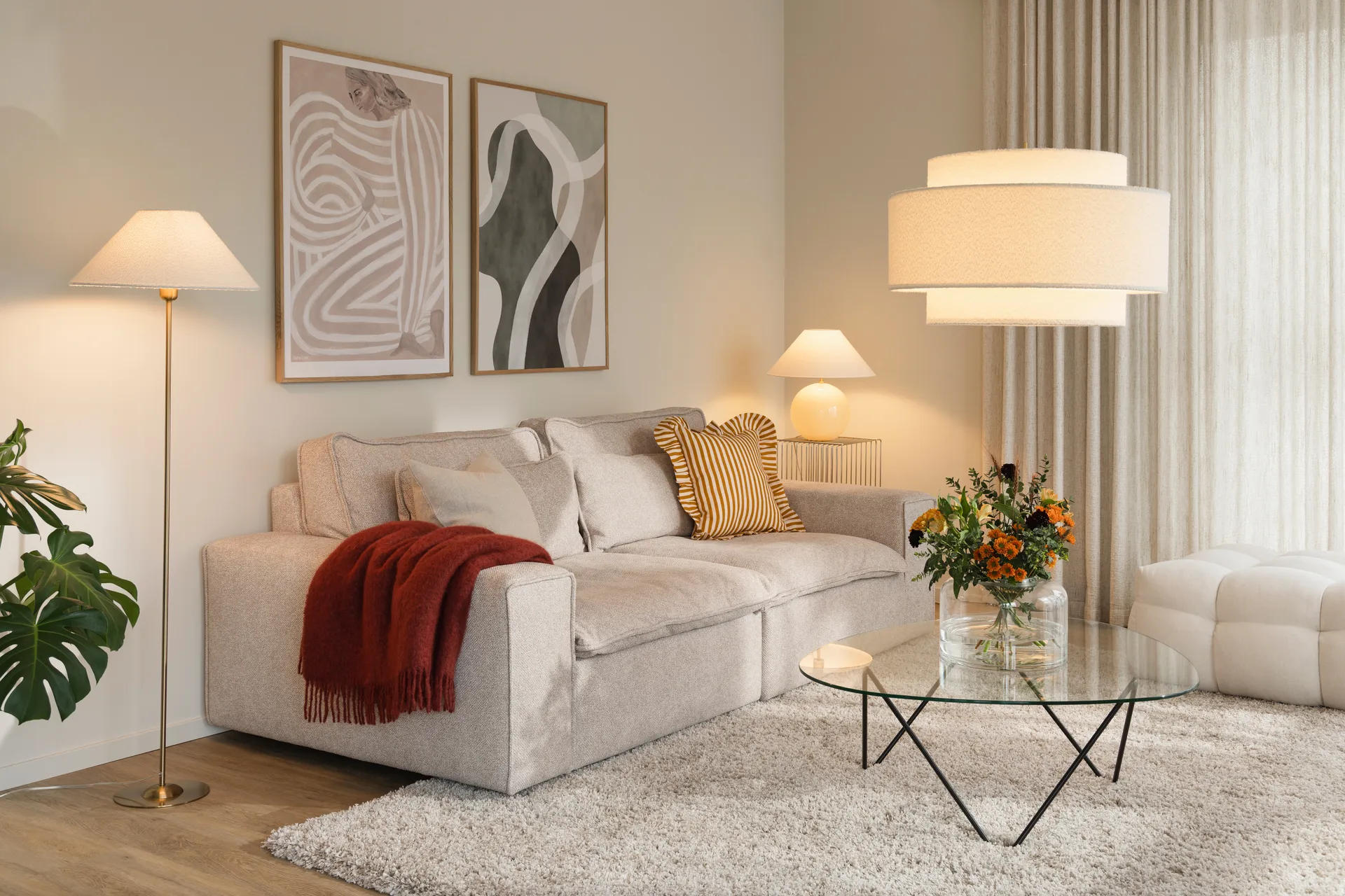 Iris base para candeeiro de pé, Latão escovado Globen Lighting