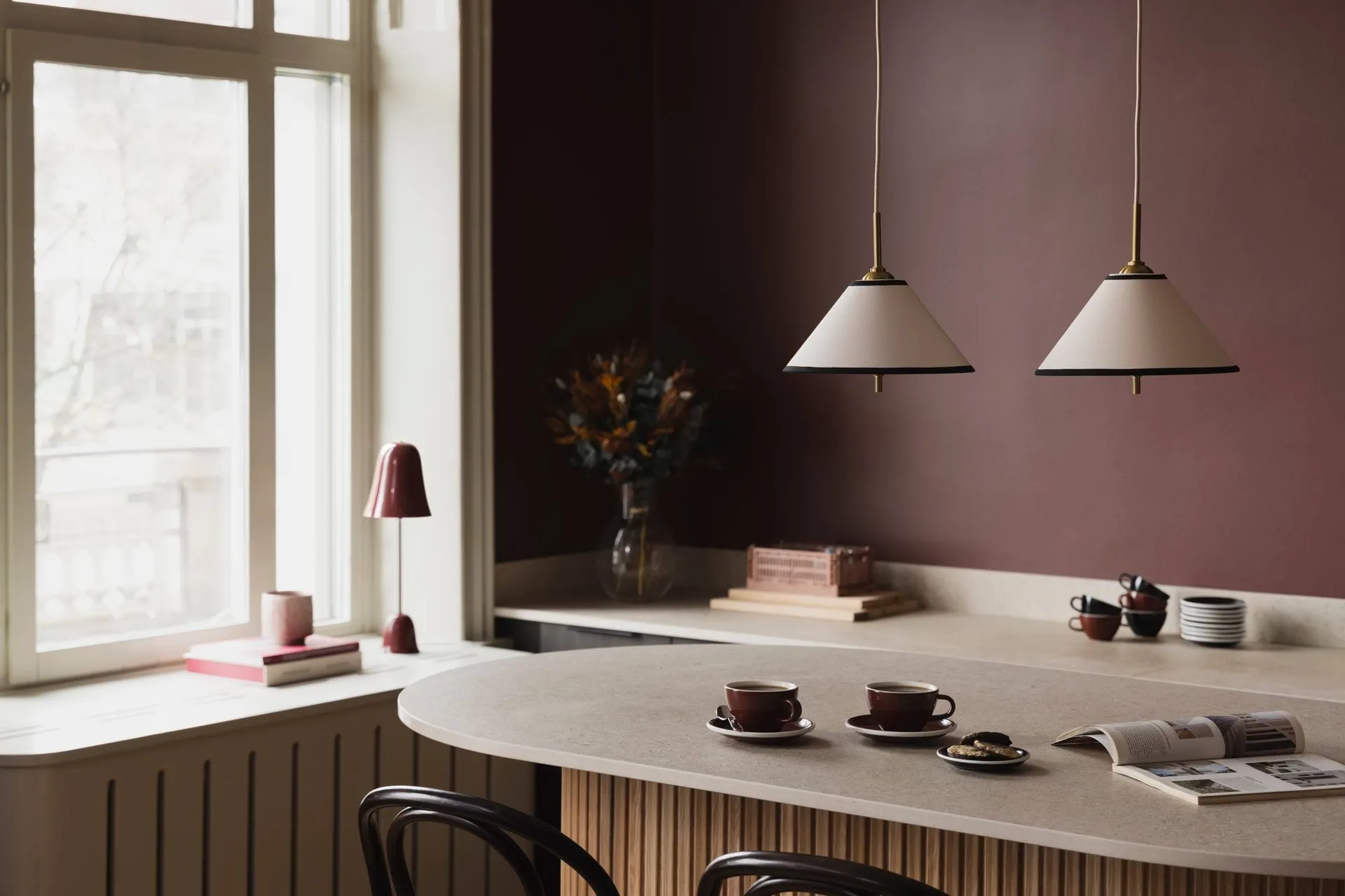 Iris candeeiro suspenso 25, Creme-noir (branco-dourado) Globen Lighting