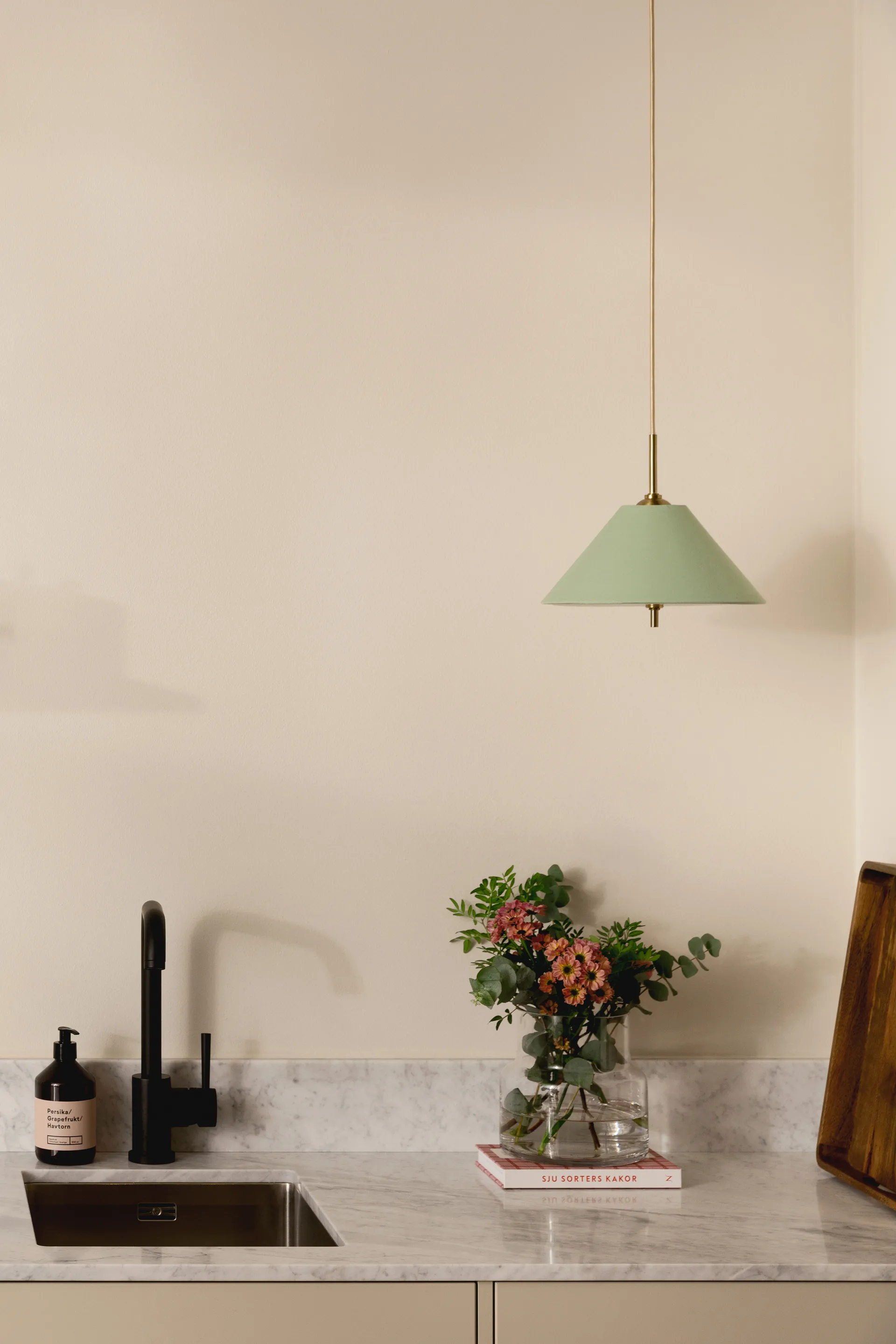 Iris candeeiro suspenso 25, Verde Globen Lighting