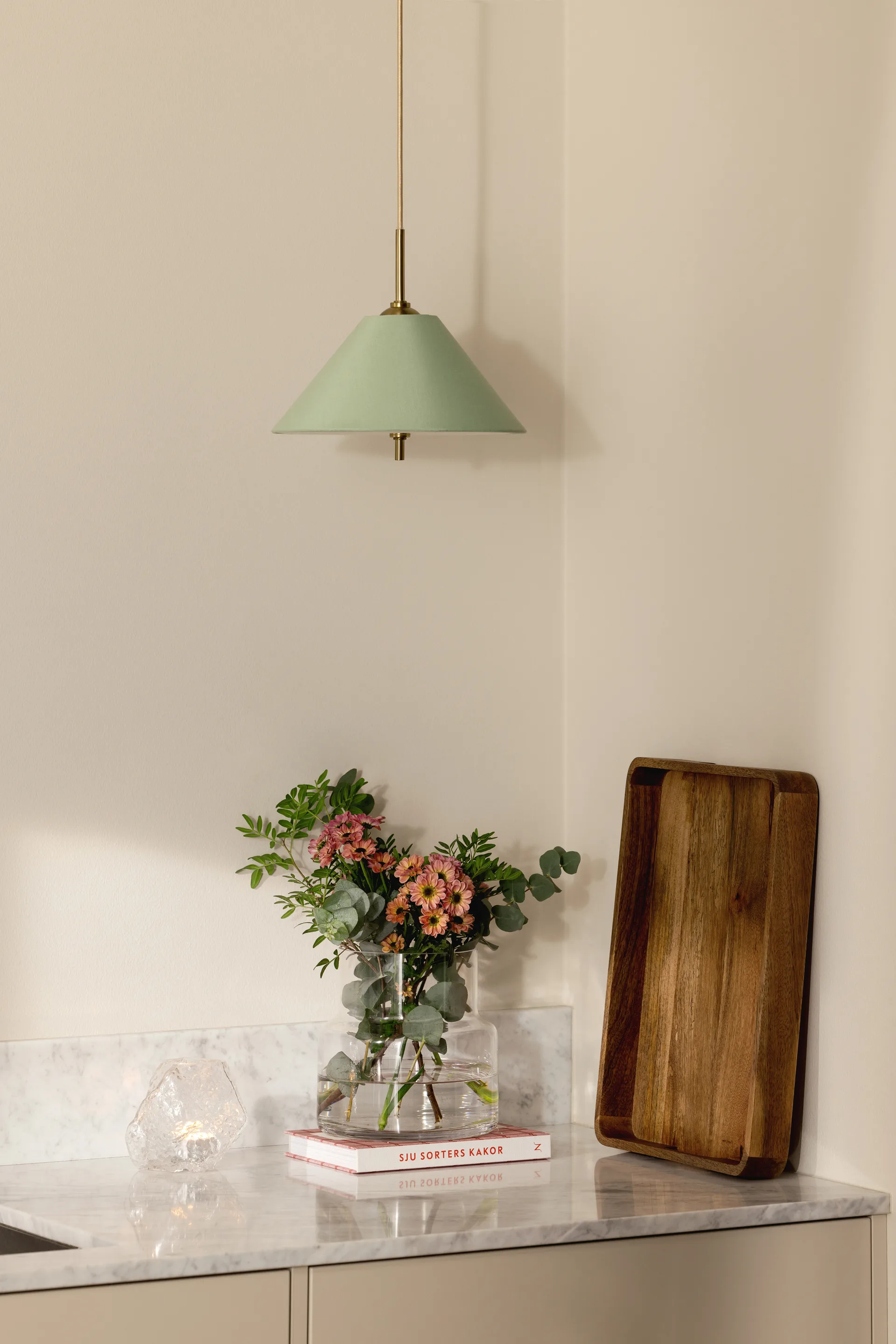 Iris candeeiro suspenso 25, Verde Globen Lighting