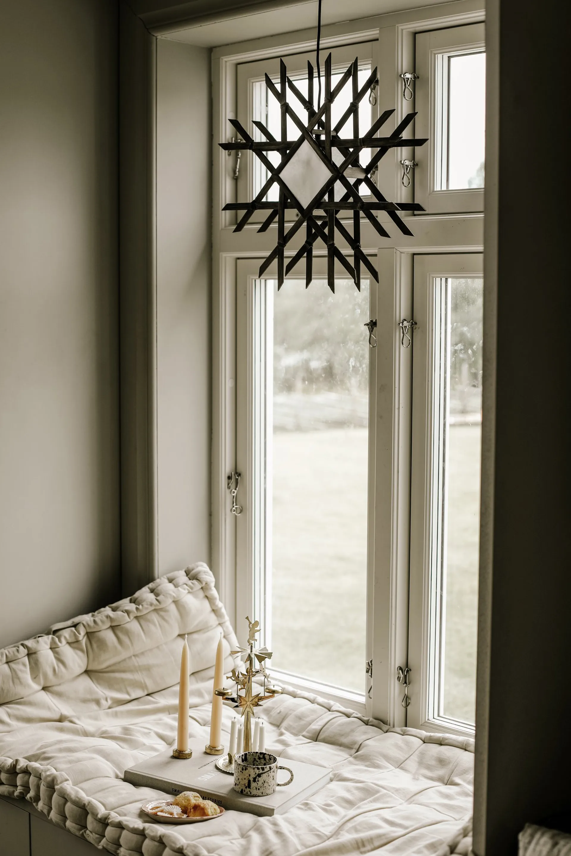  Lea 70 estrela de Natal, Castanho Globen Lighting