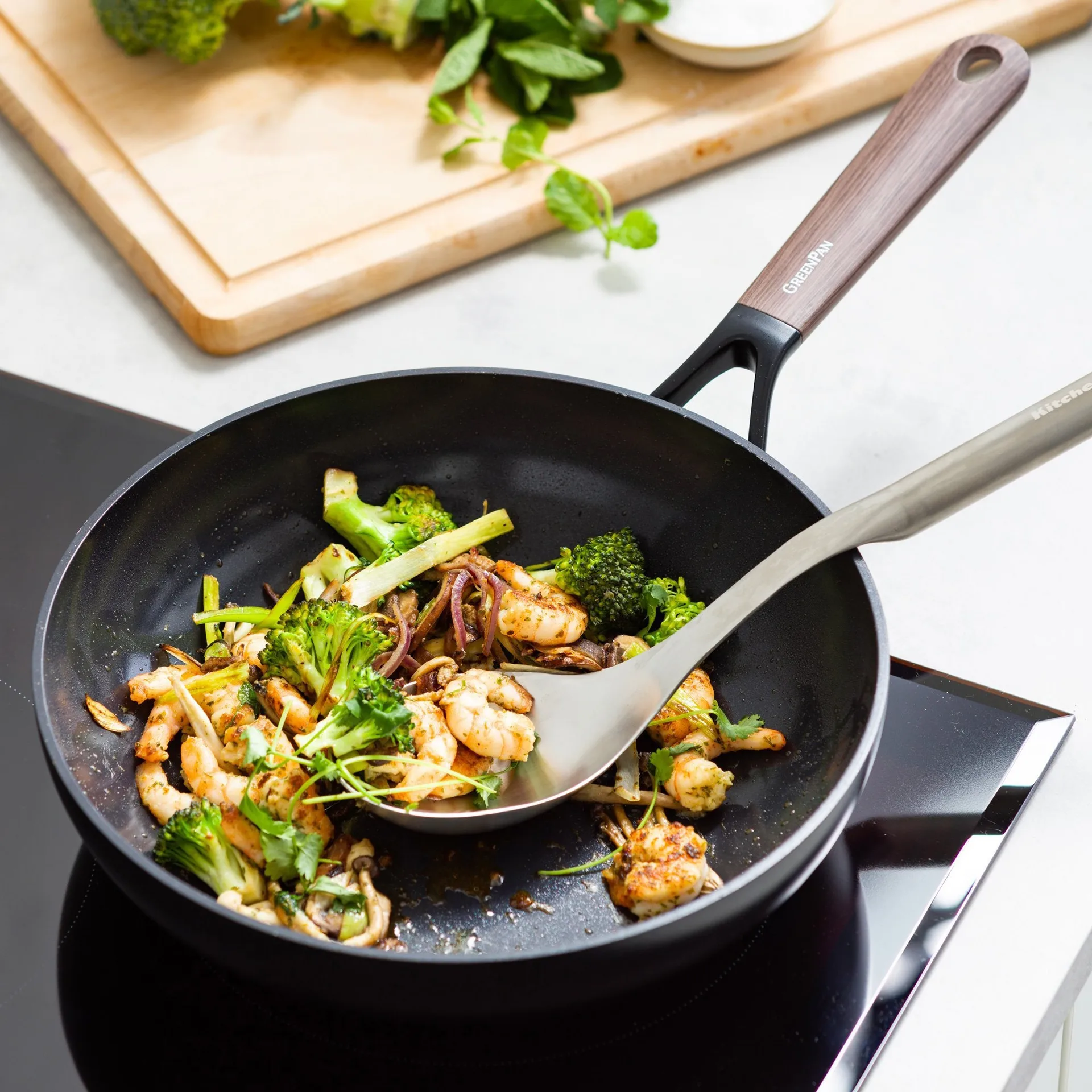 Wok Eco Smartshape 28 cm, Dark wood GreenPan