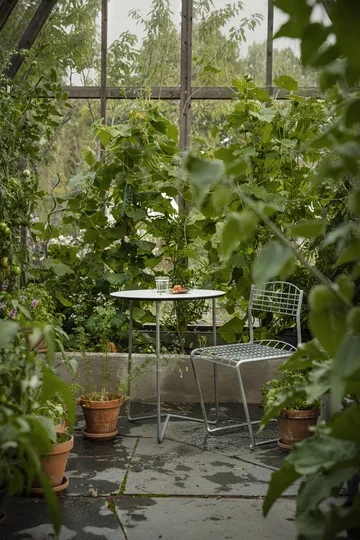 Mesa High Tech - Branco-estrutura em aço galvanizado à quente, Ø60 cm - Grythyttan Stålmöbler