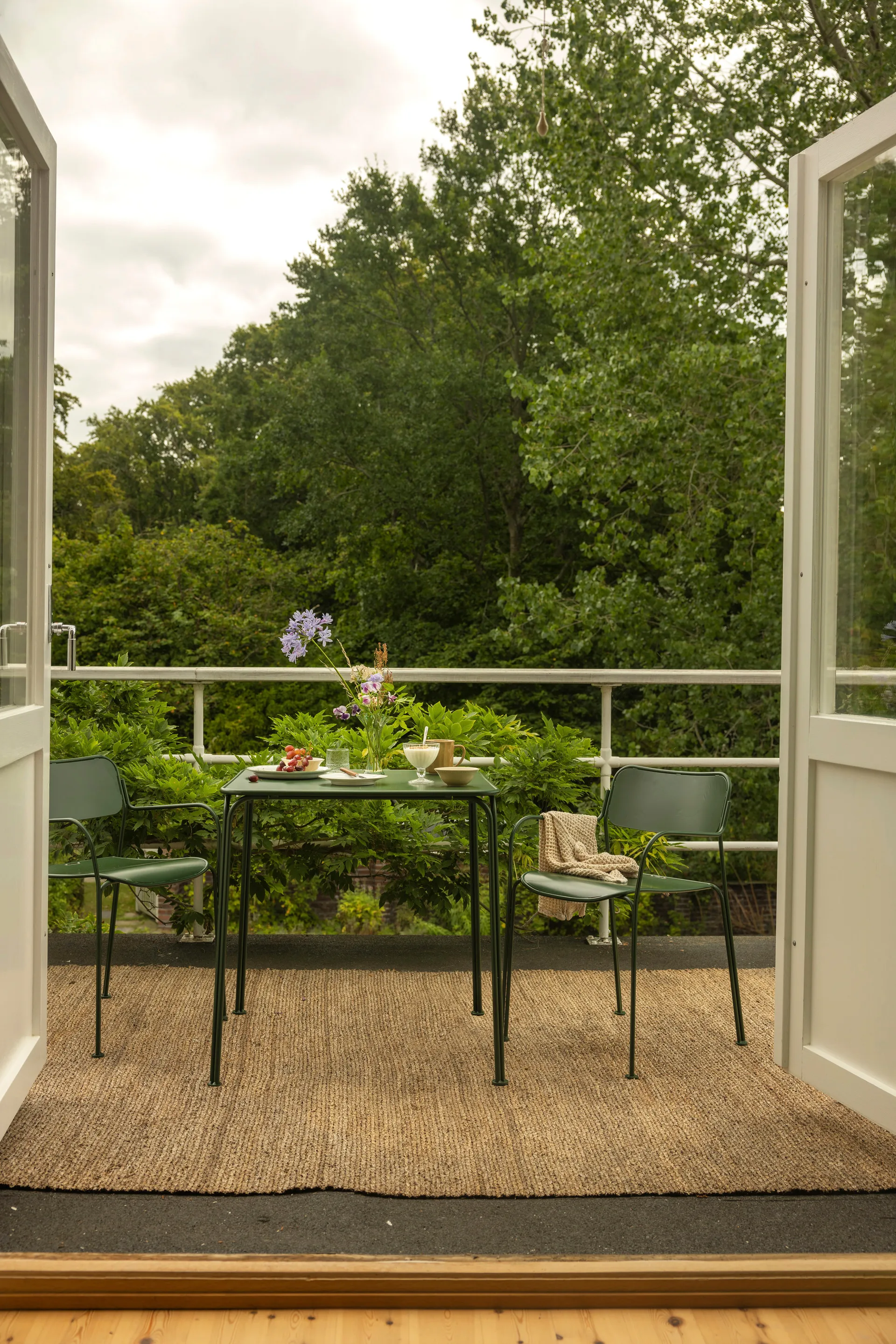 Mesa Libelle 70x70 cm, Verde Grythyttan Stålmöbler