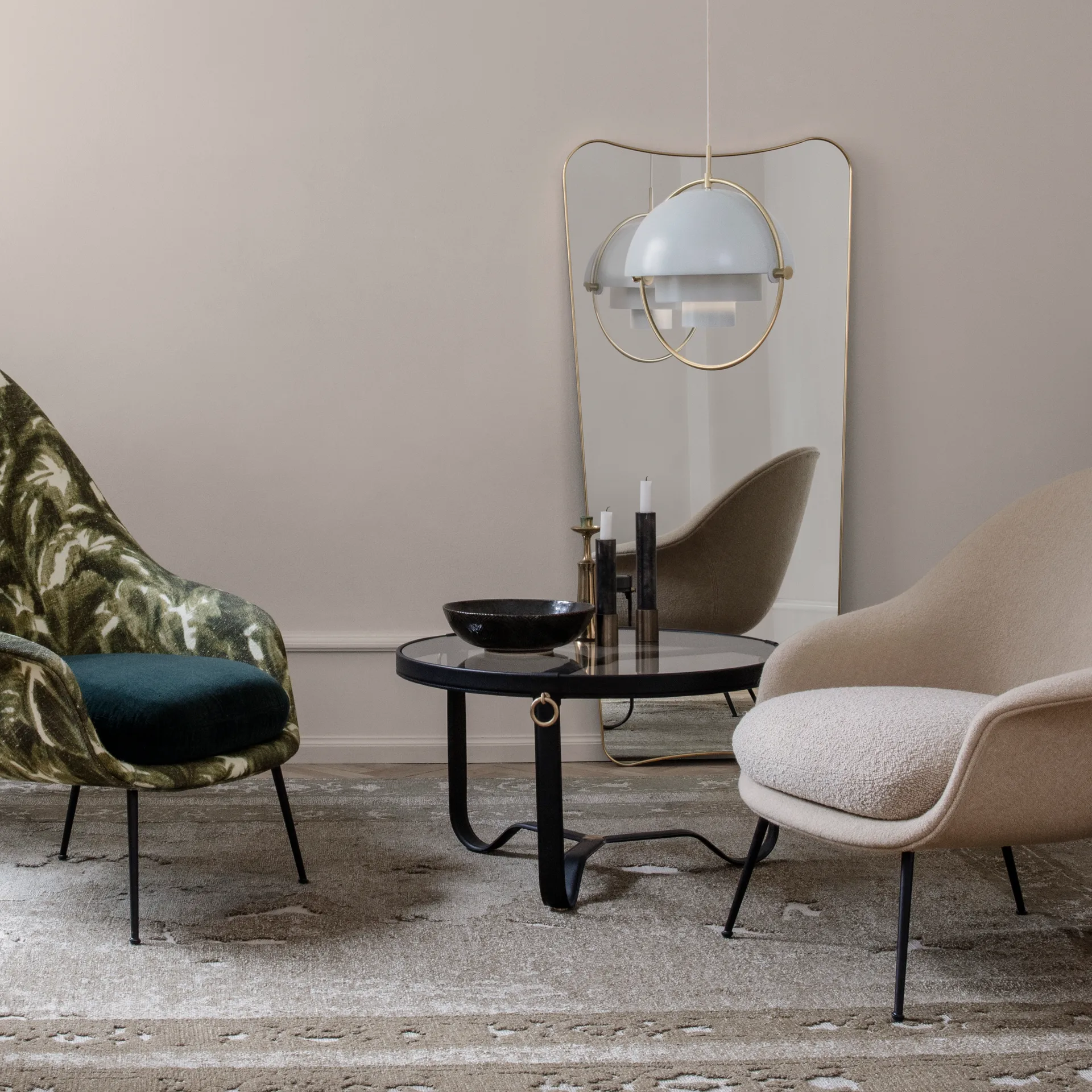 Adnet mesa de centro Ø70 cm, Preto GUBI