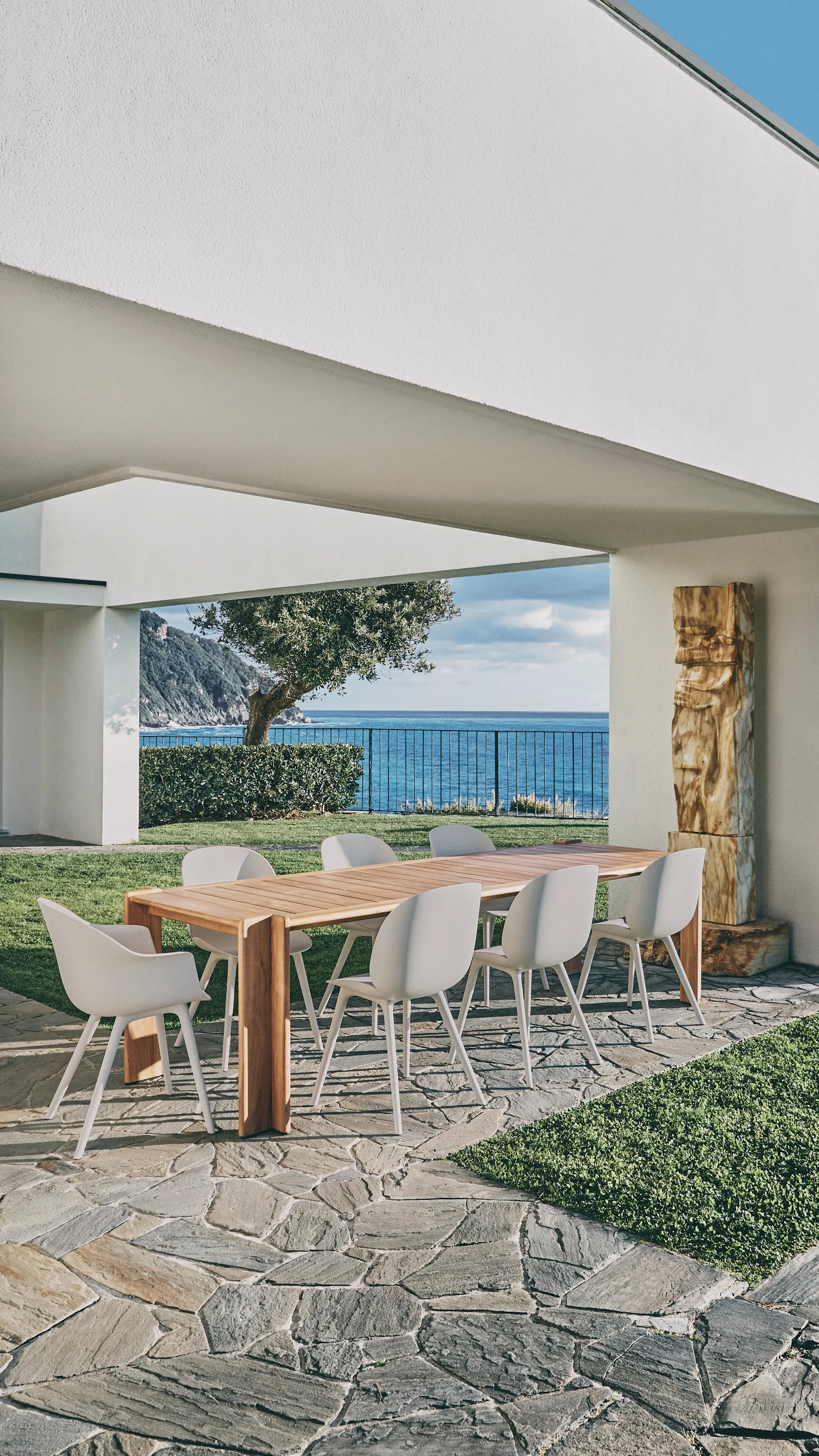 Bat Dining cadeira exterior, Branco alabaster GUBI