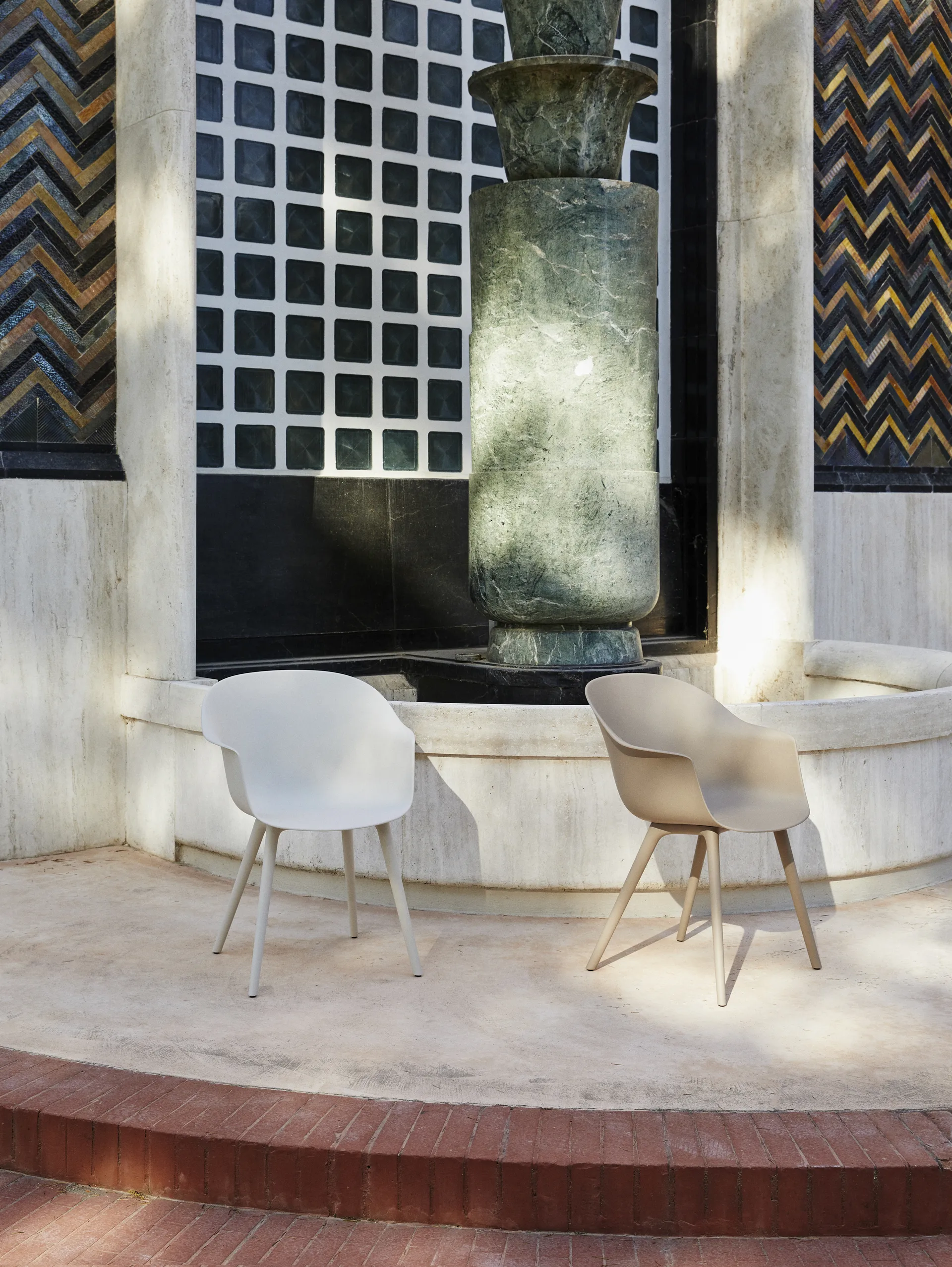 Bat Dining cadeira exterior, New beige GUBI