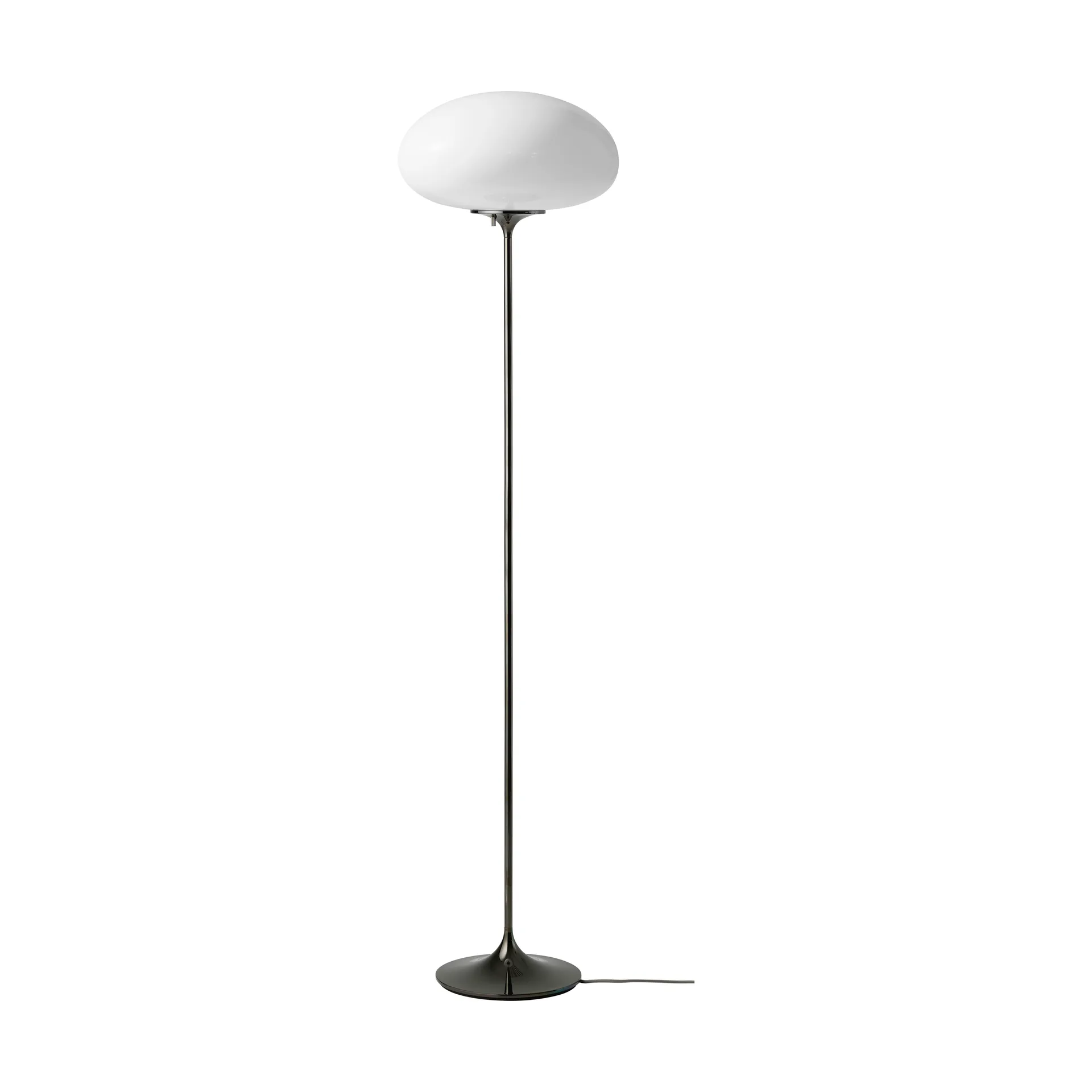 Candeeiro de pé Stemlite, Cromado preto-opalglas, 150 cm GUBI
