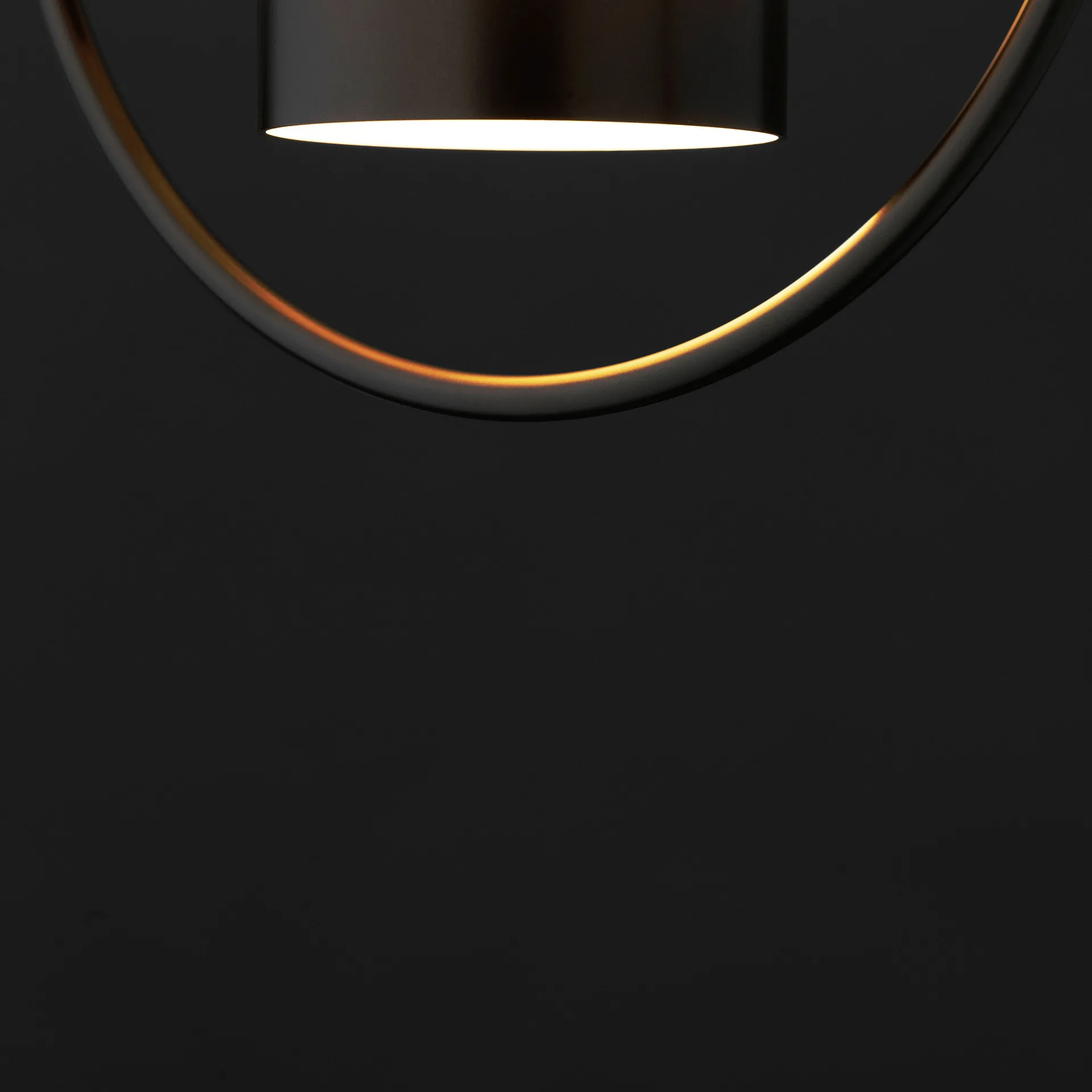 Candeeiro de teto pequeno Multi-Lite, Latão antigo GUBI