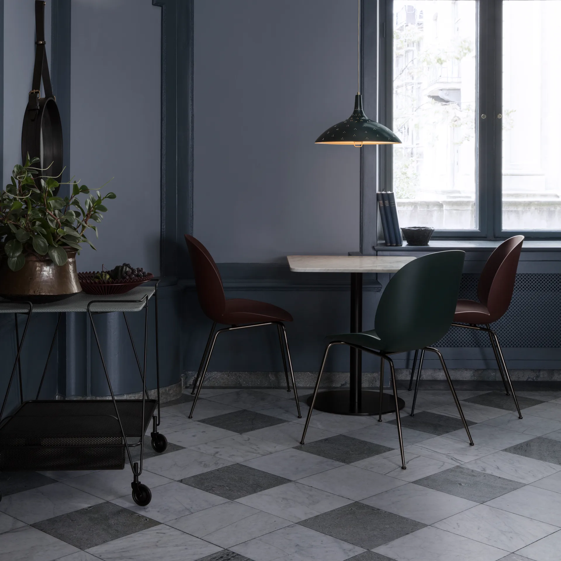 Candeeiro suspenso 1965, Bistro green GUBI