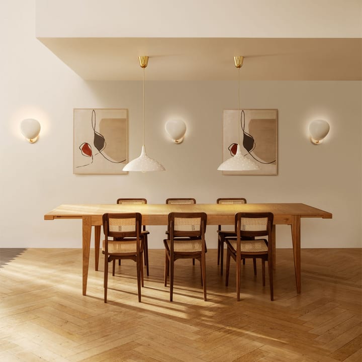 Mesa de jantar S-table, carvalho fosco lacado, extensão  GUBI