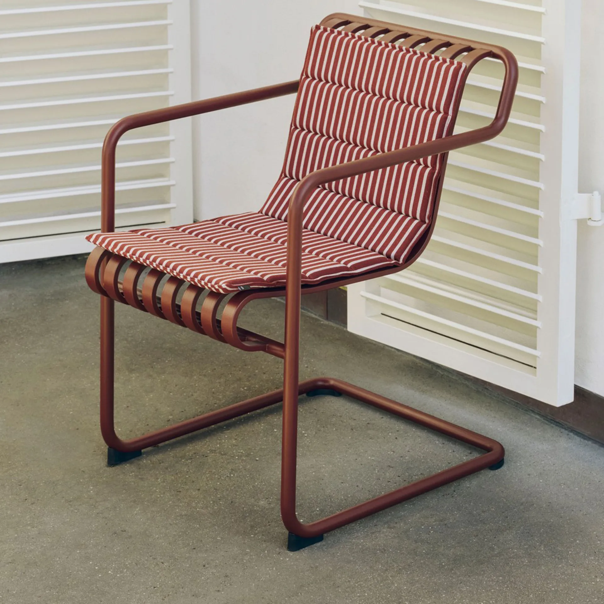 Almofada de assento Terrazza Folding, Terracotta bold stripe, 82x40 cm HAY